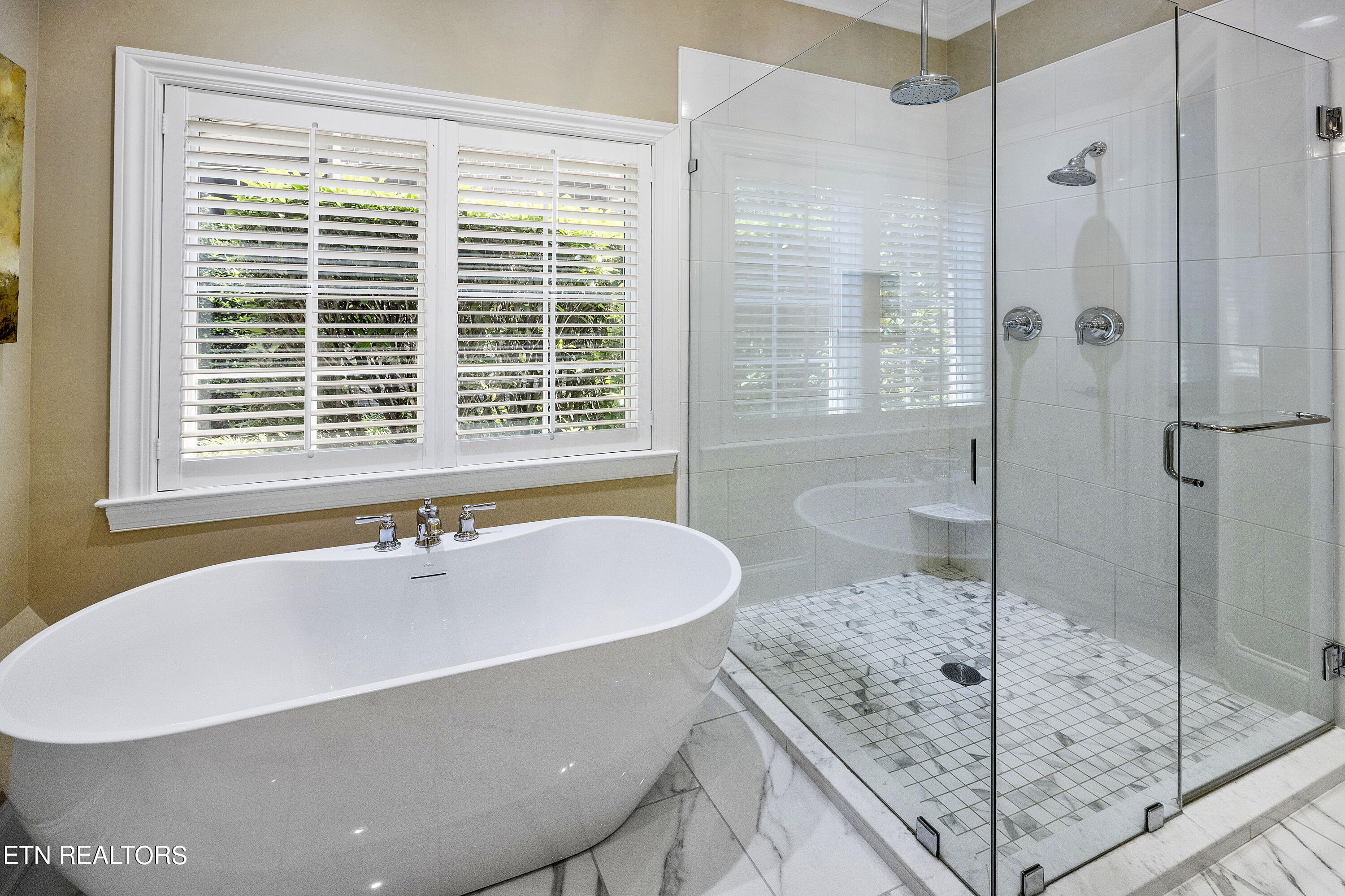 1438 Villa Forest Way