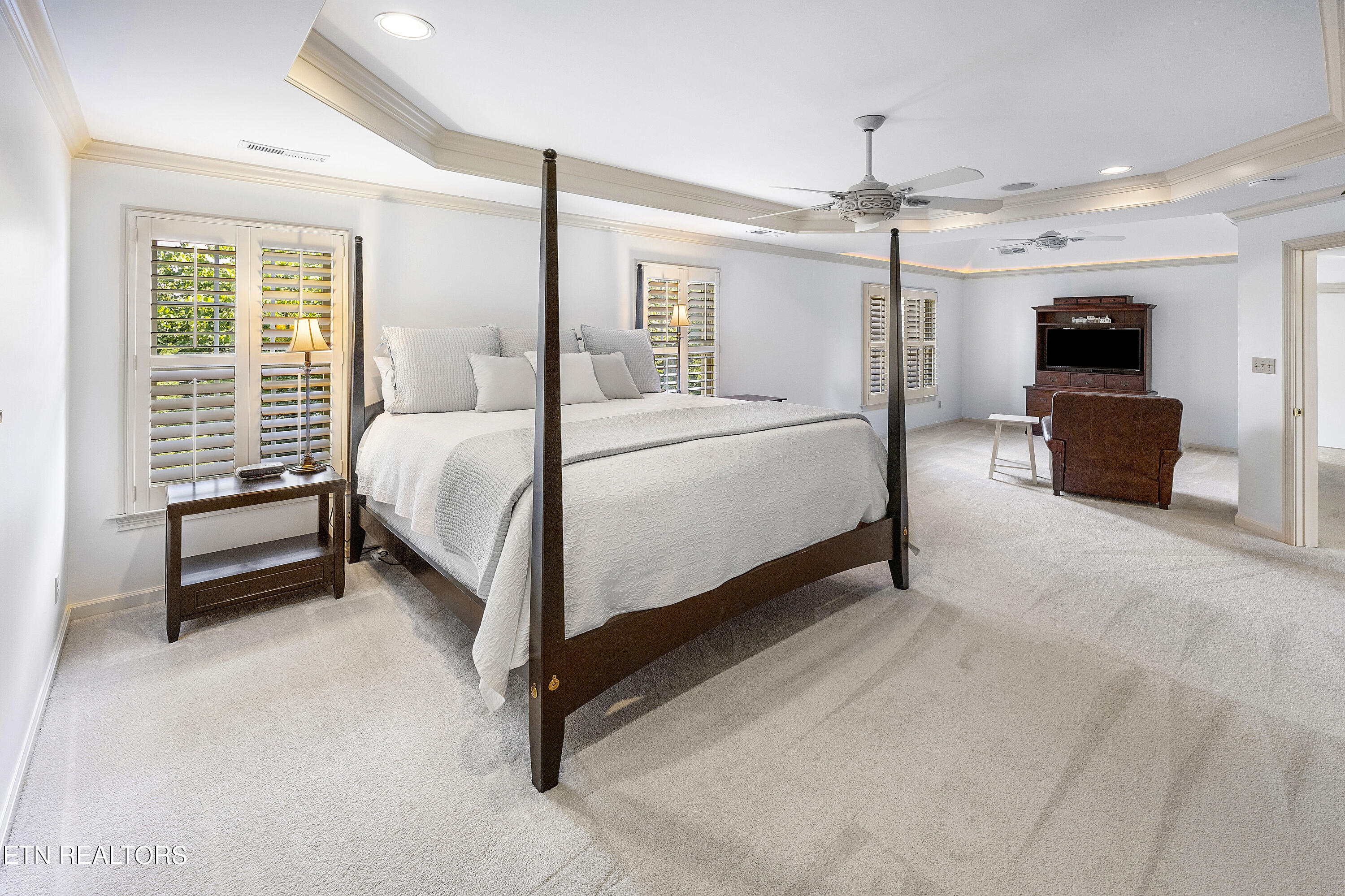 9011 Legends Lake Lane