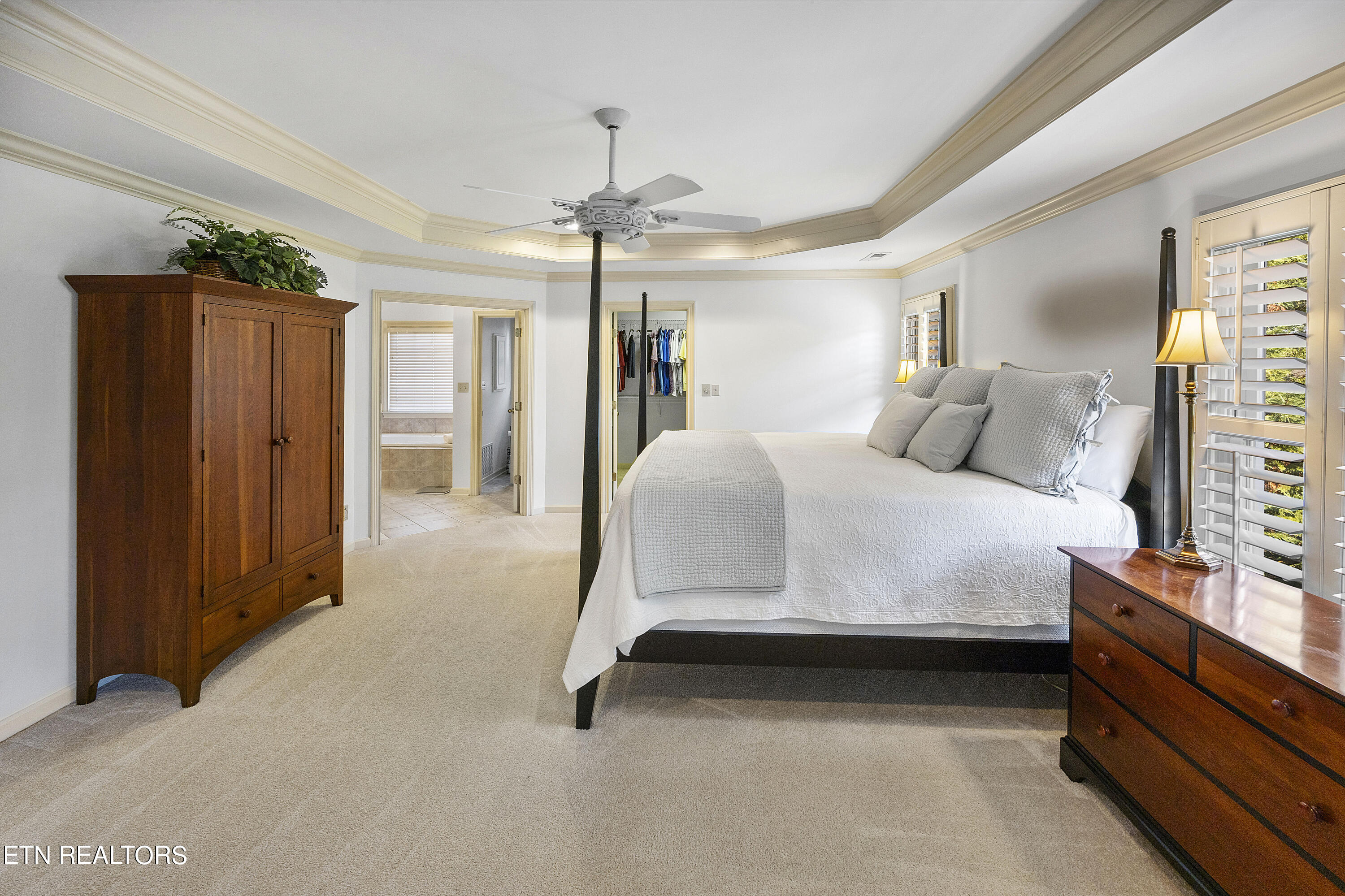 9011 Legends Lake Lane