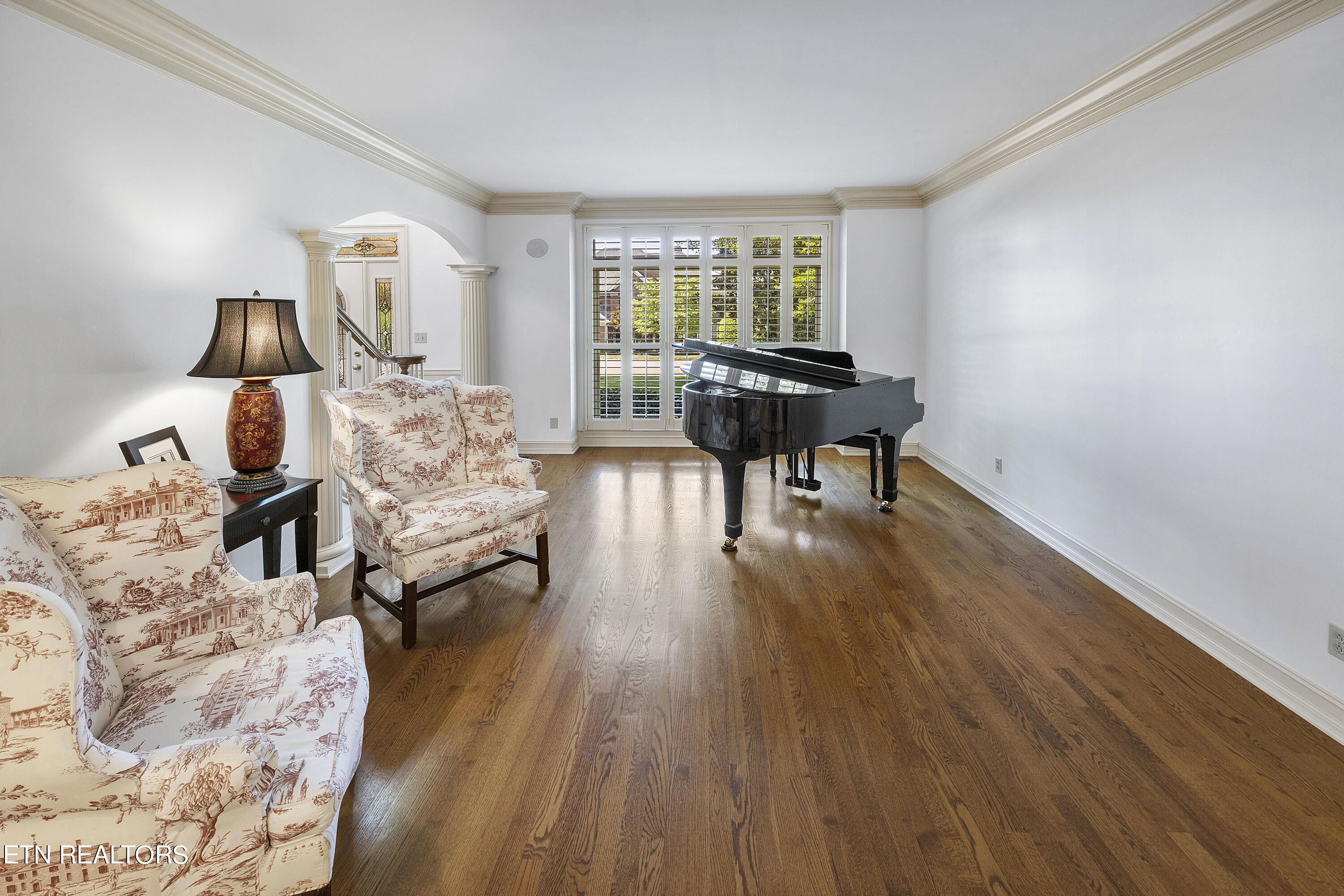 9011 Legends Lake Lane