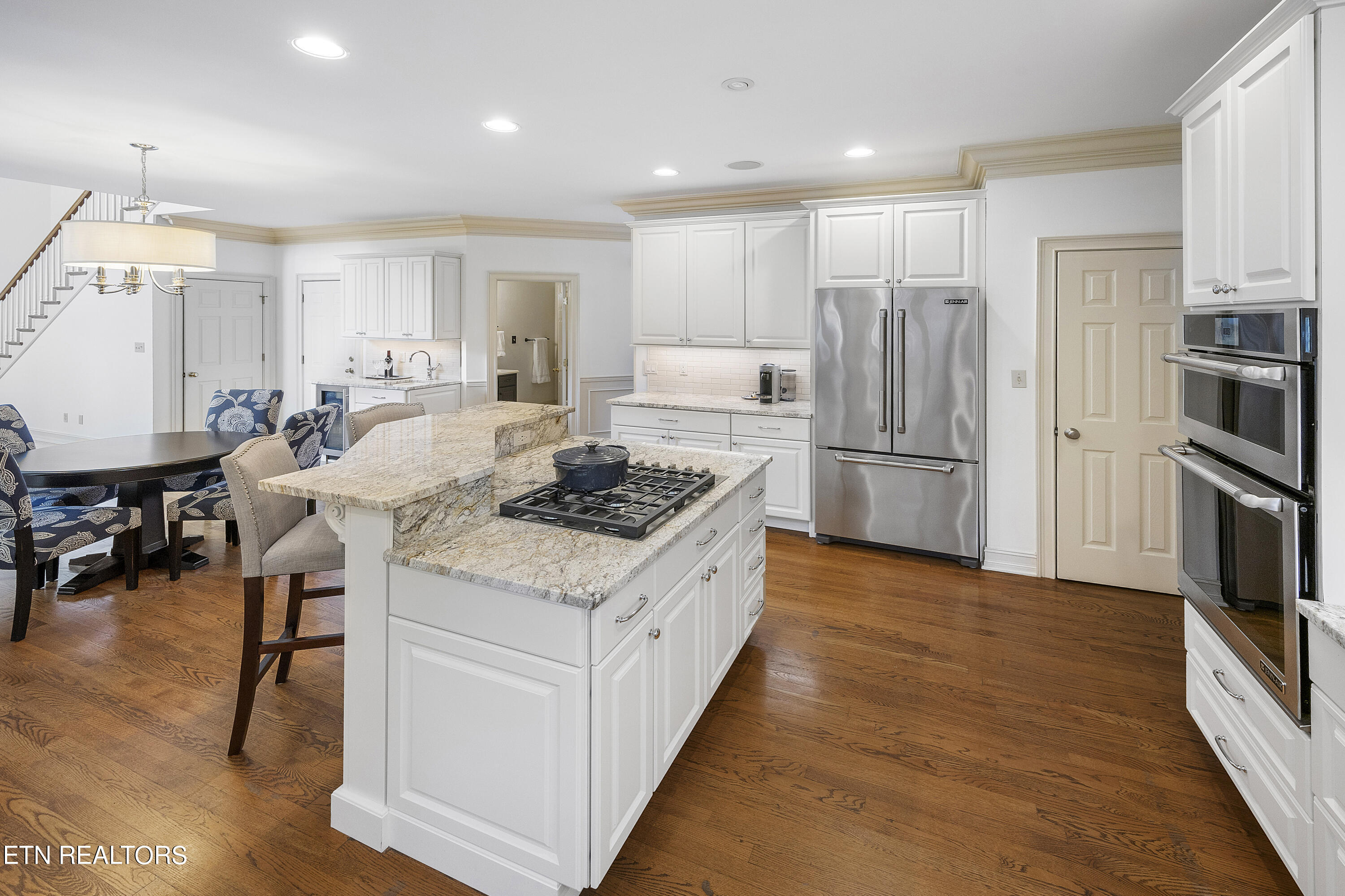 9011 Legends Lake Lane