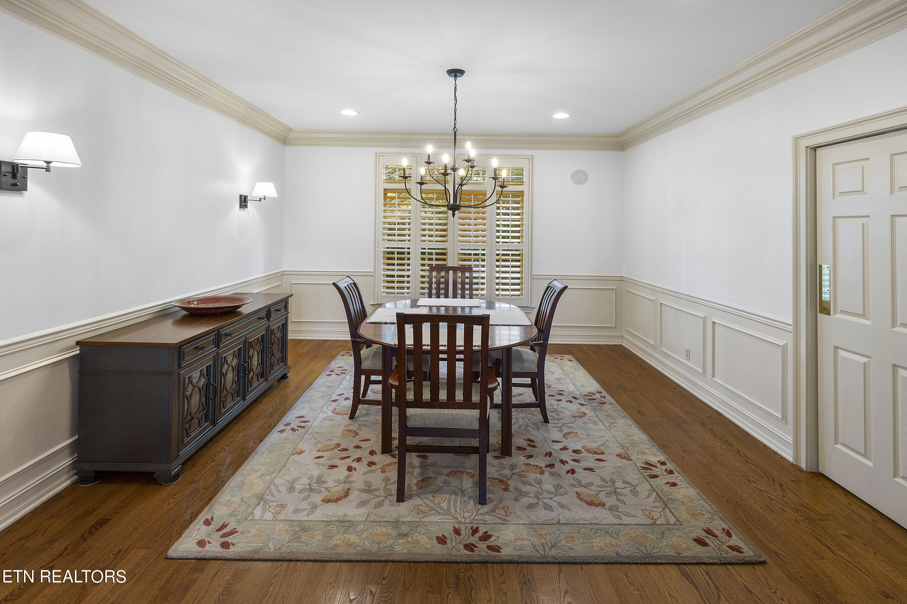 9011 Legends Lake Lane