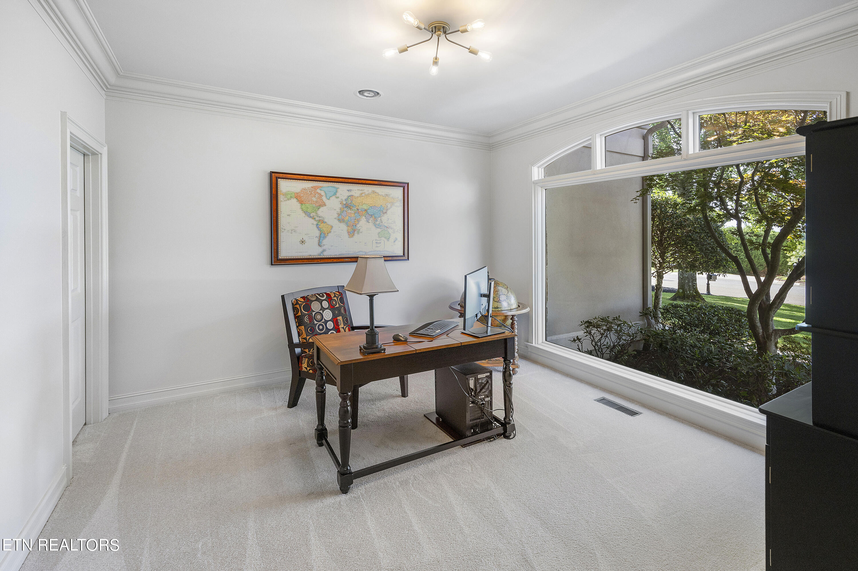 9011 Legends Lake Lane