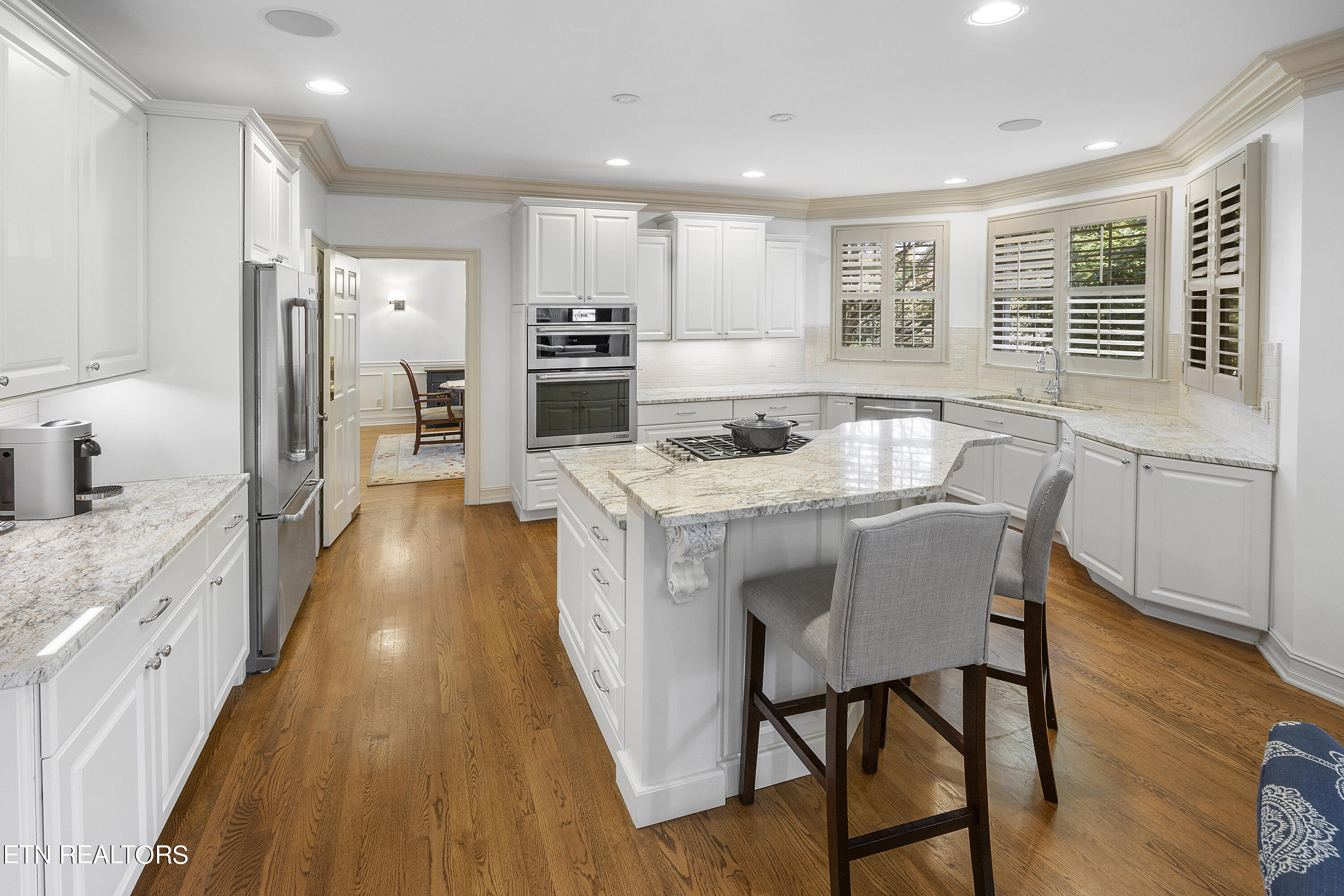 9011 Legends Lake Lane