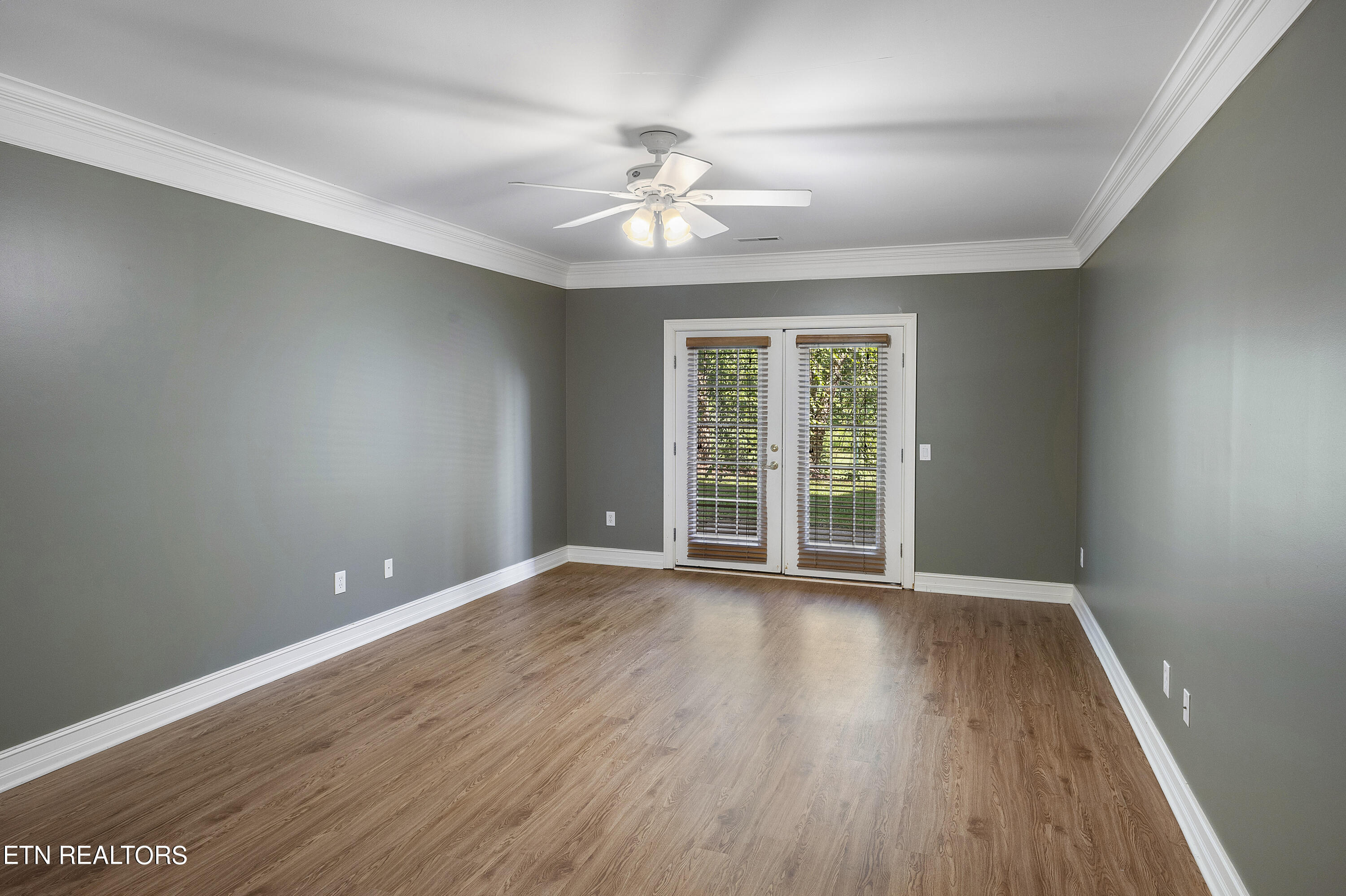 83 Rolling Links Blvd