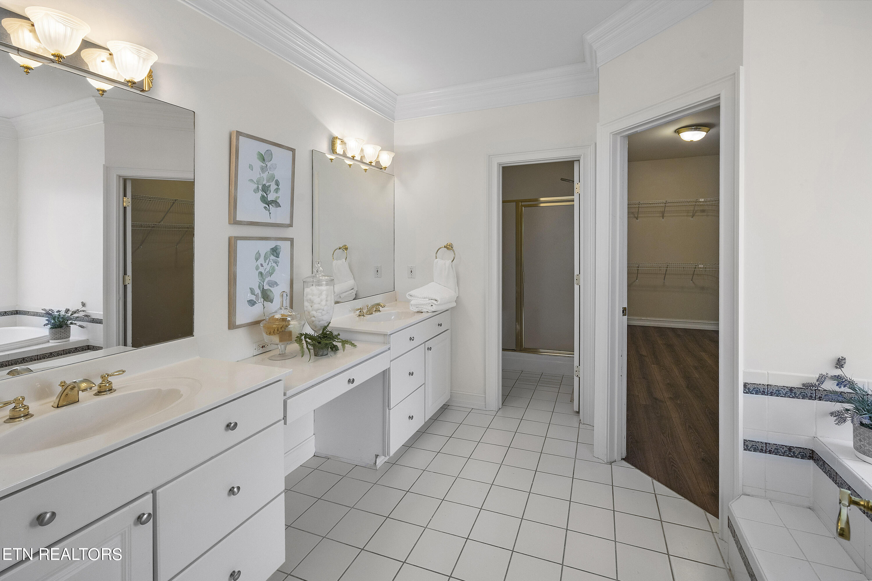 83 Rolling Links Blvd