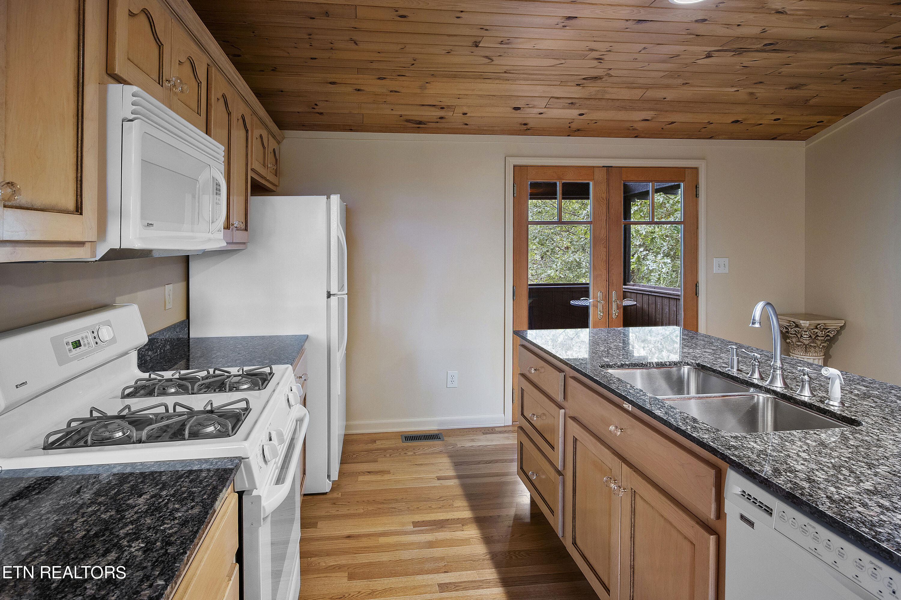 225 Eagle Ridge Rd