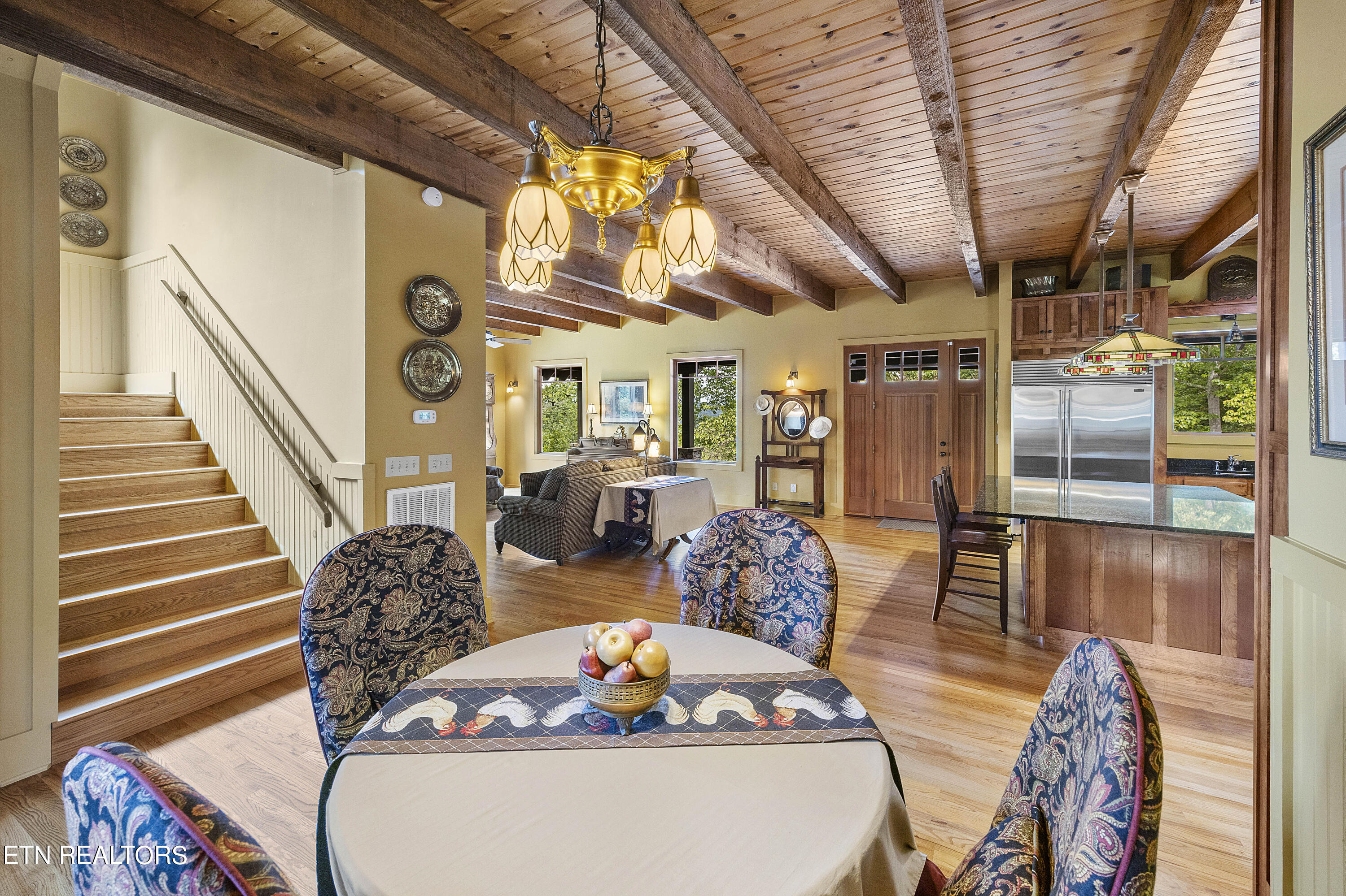 225 Eagle Ridge Rd