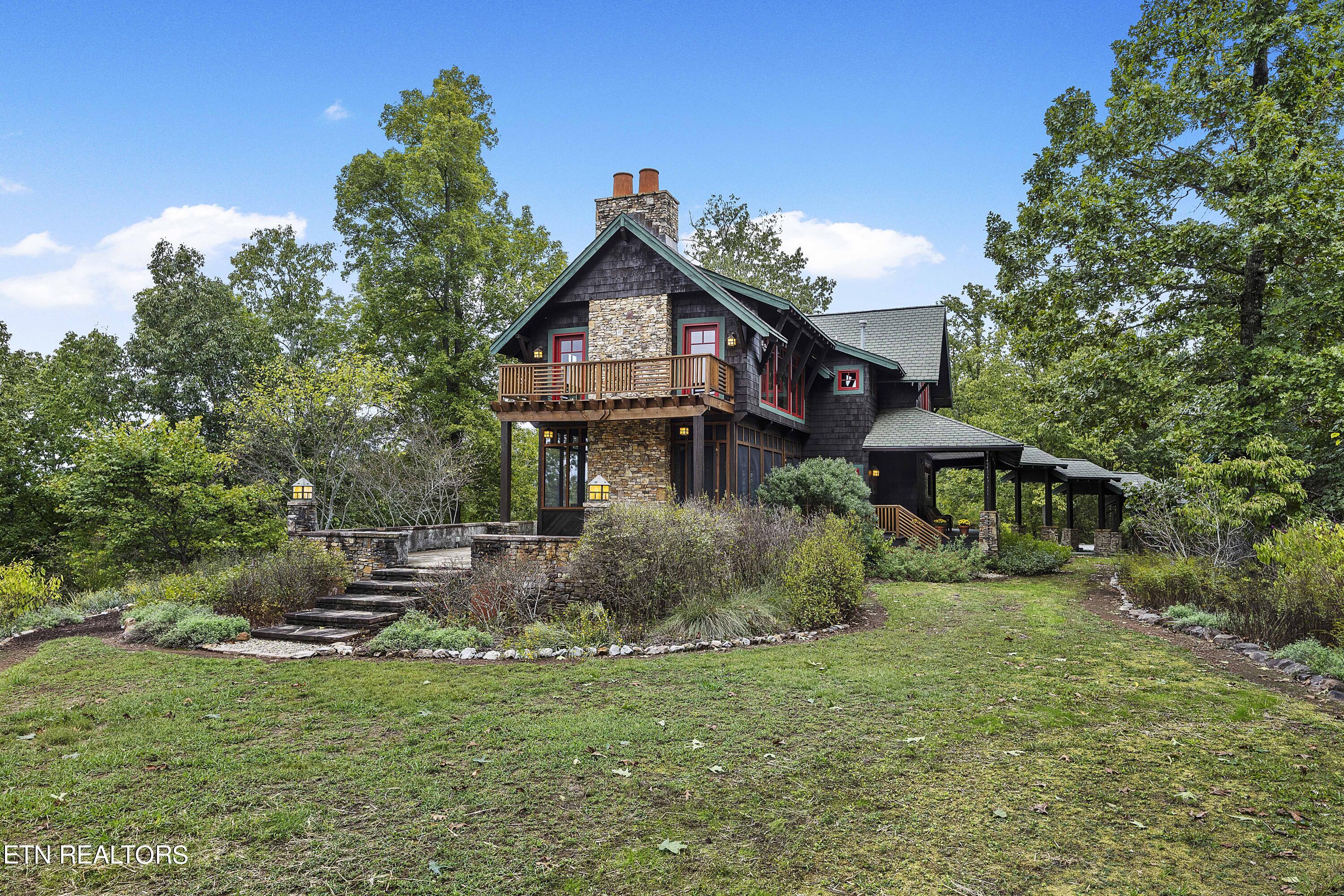 225 Eagle Ridge Rd