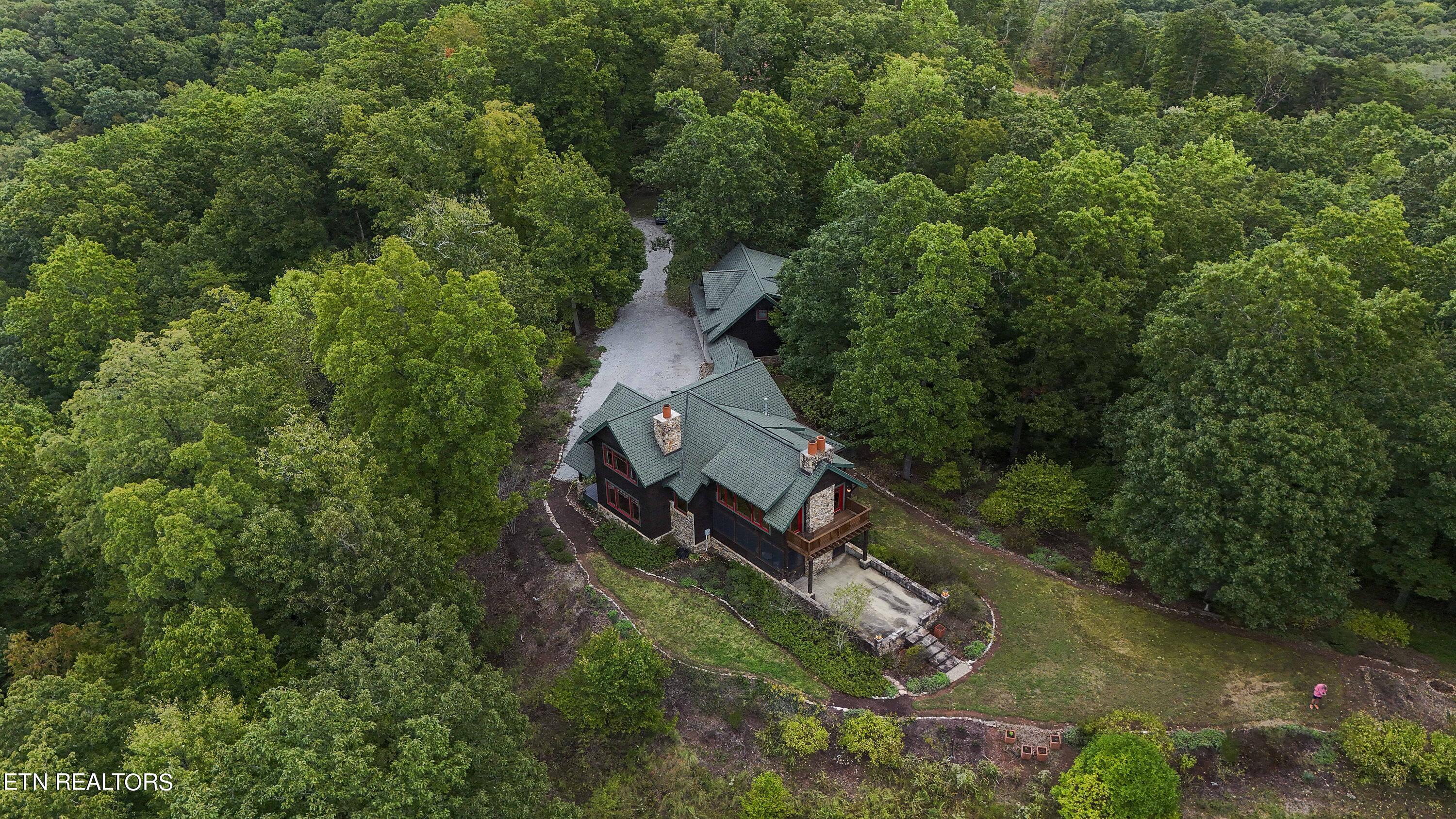 225 Eagle Ridge Rd
