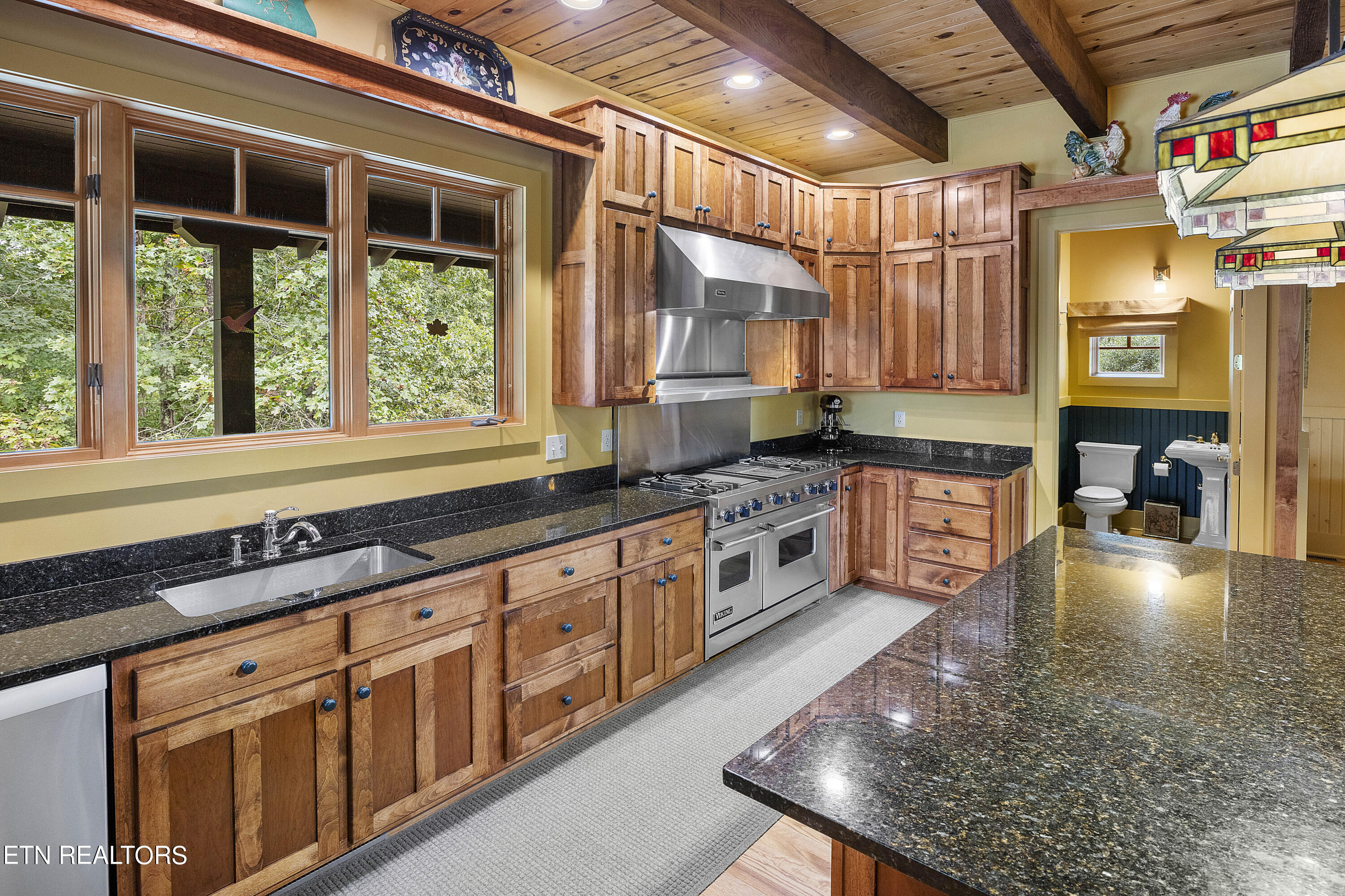 225 Eagle Ridge Rd