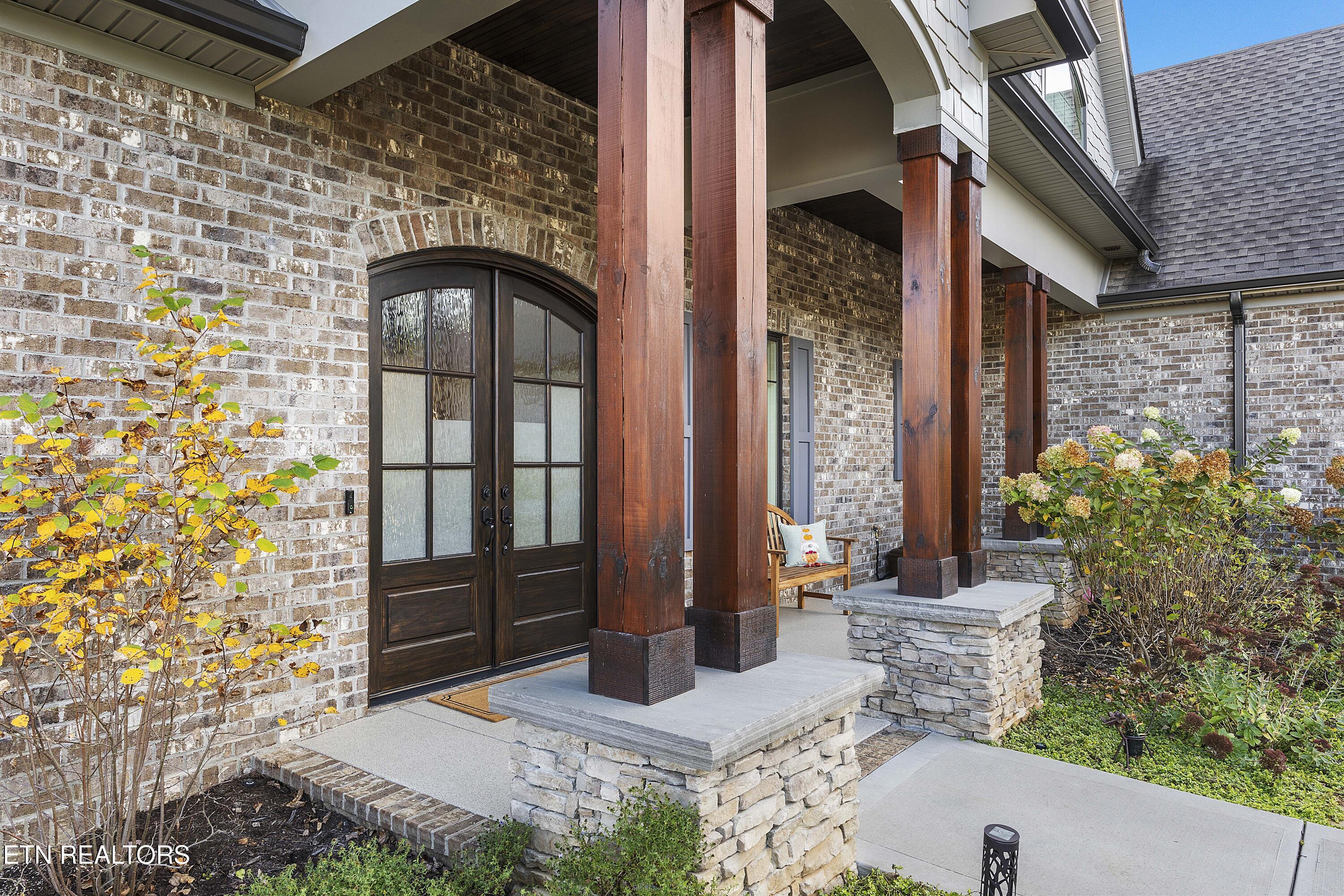 12204 Bluff Shore Drive