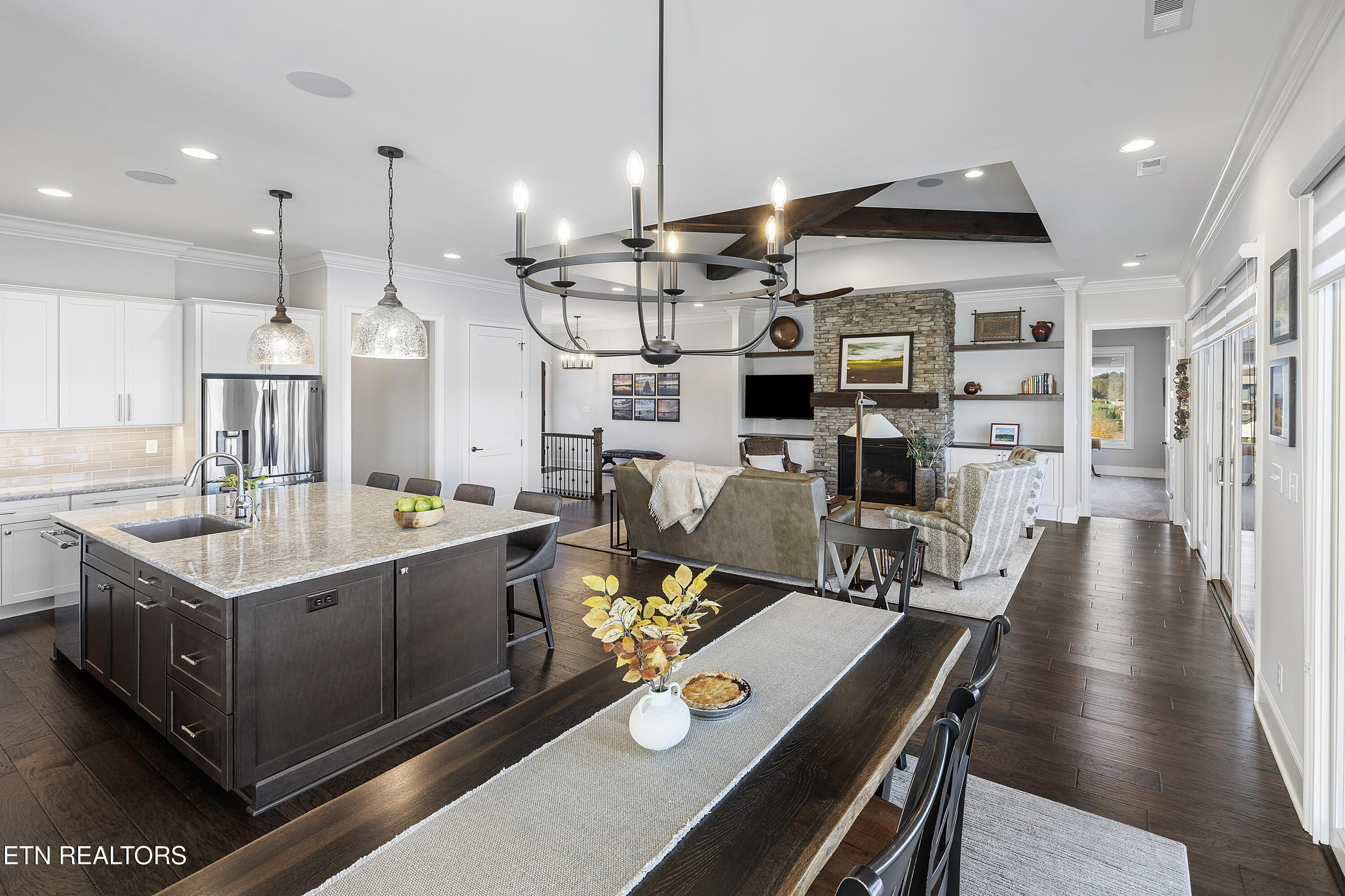 12204 Bluff Shore Drive