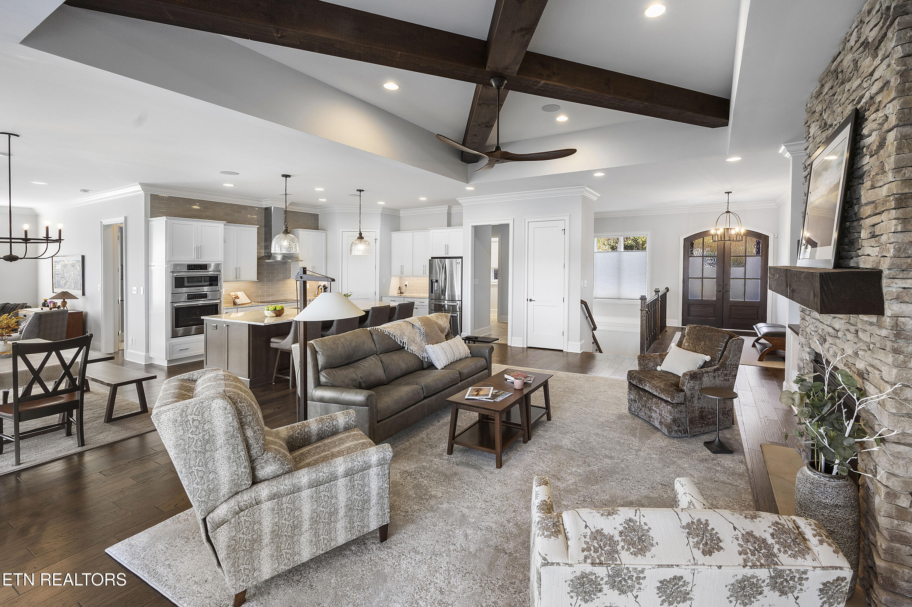 12204 Bluff Shore Drive