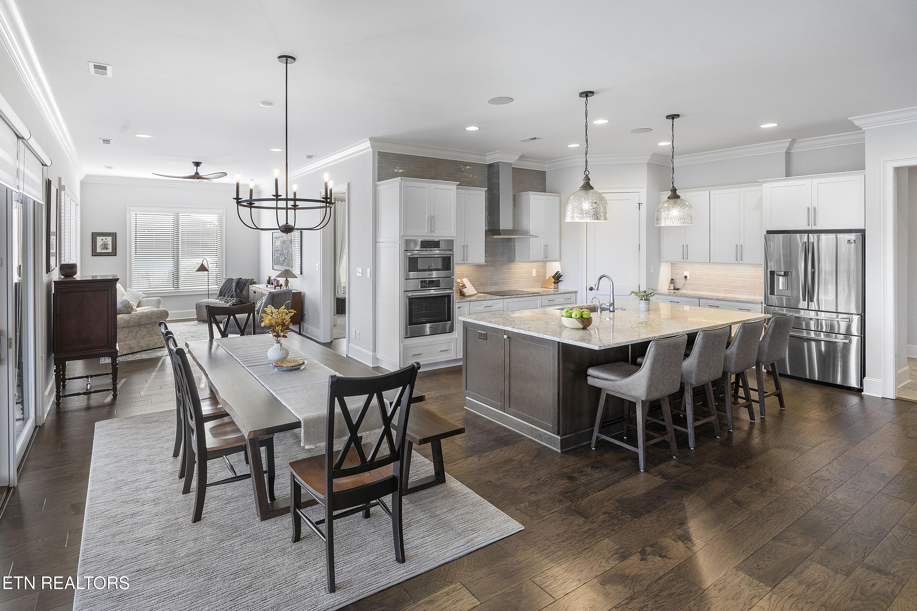 12204 Bluff Shore Drive