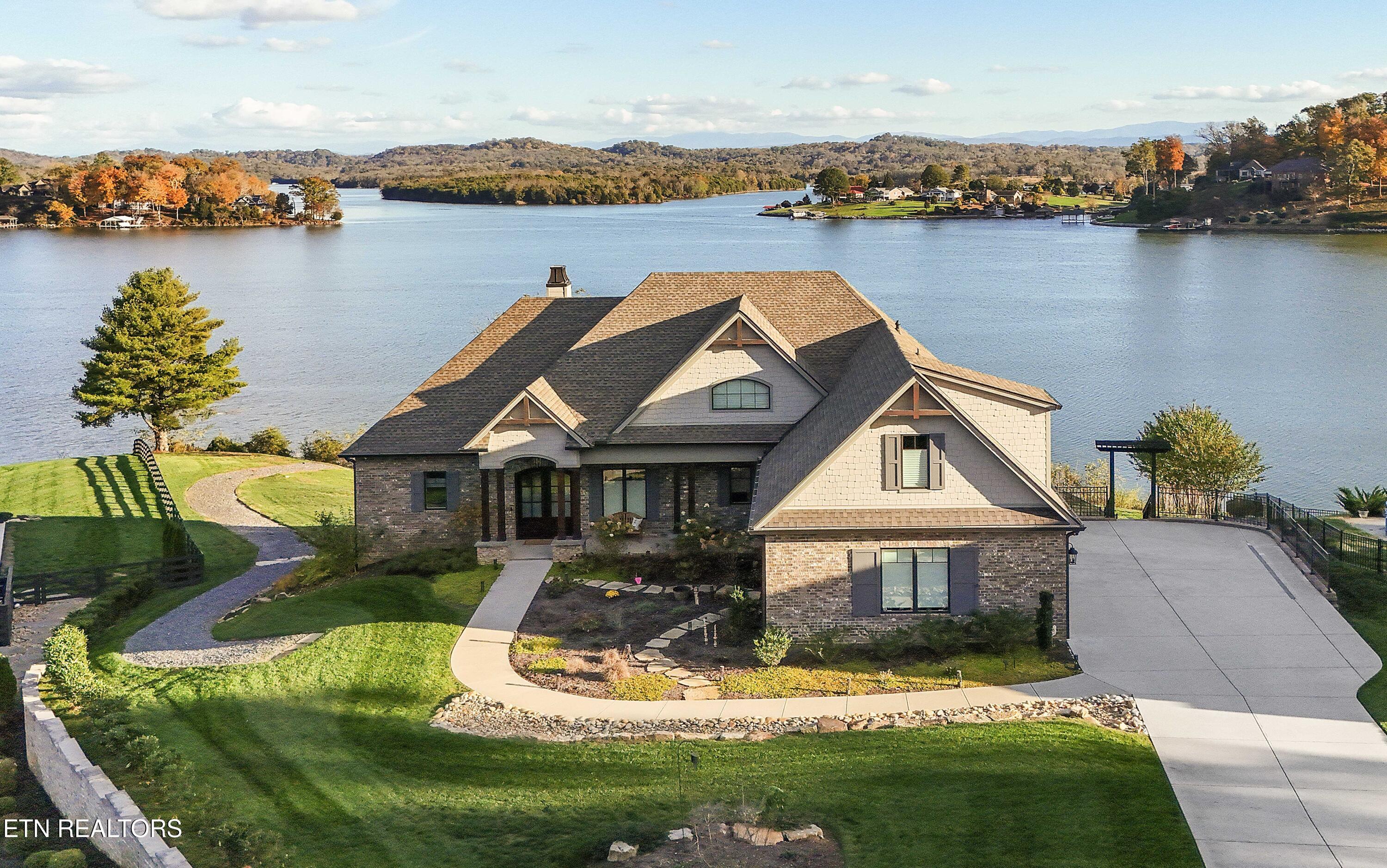 12204 Bluff Shore Drive