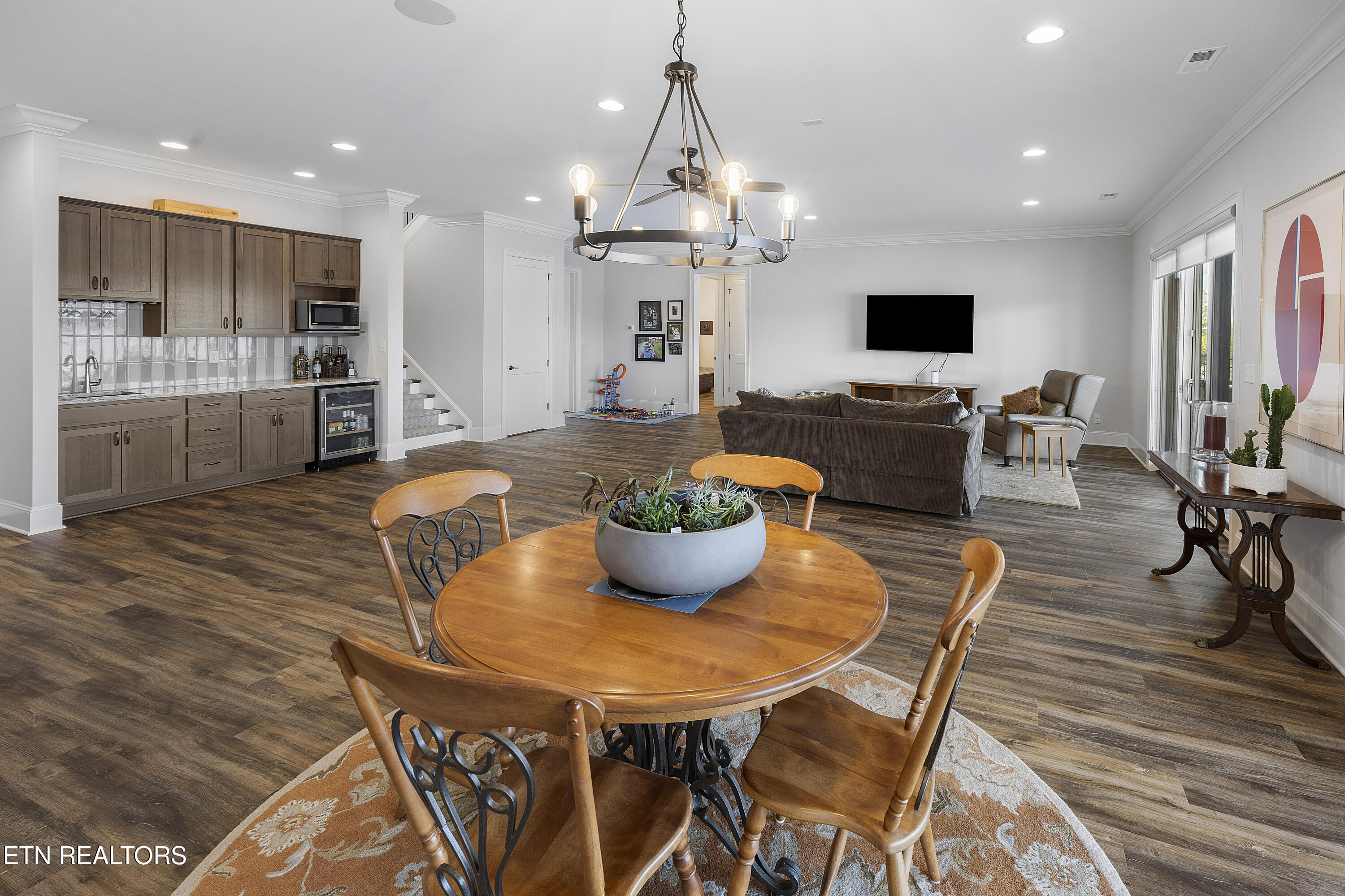 12204 Bluff Shore Drive