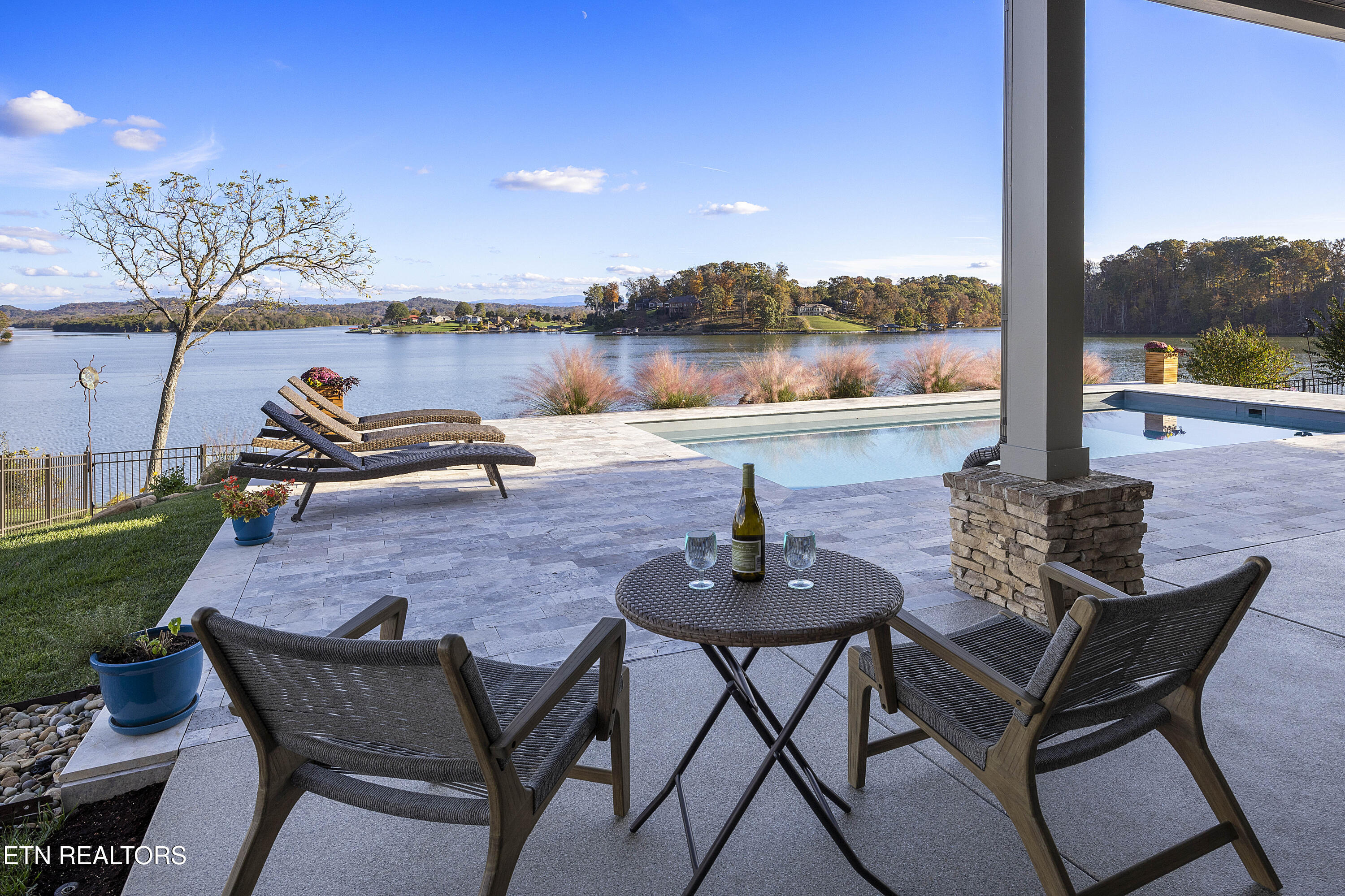 12204 Bluff Shore Drive