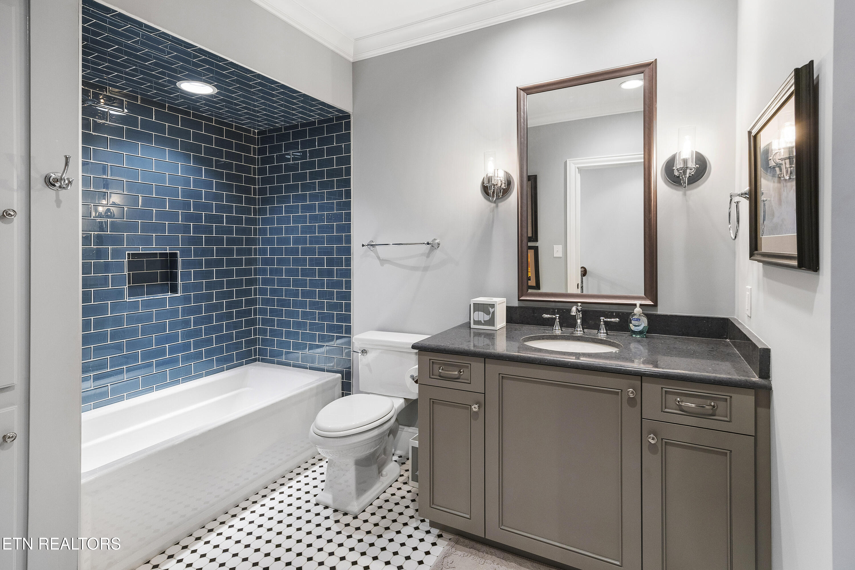 8314 Rudder Valley Lane