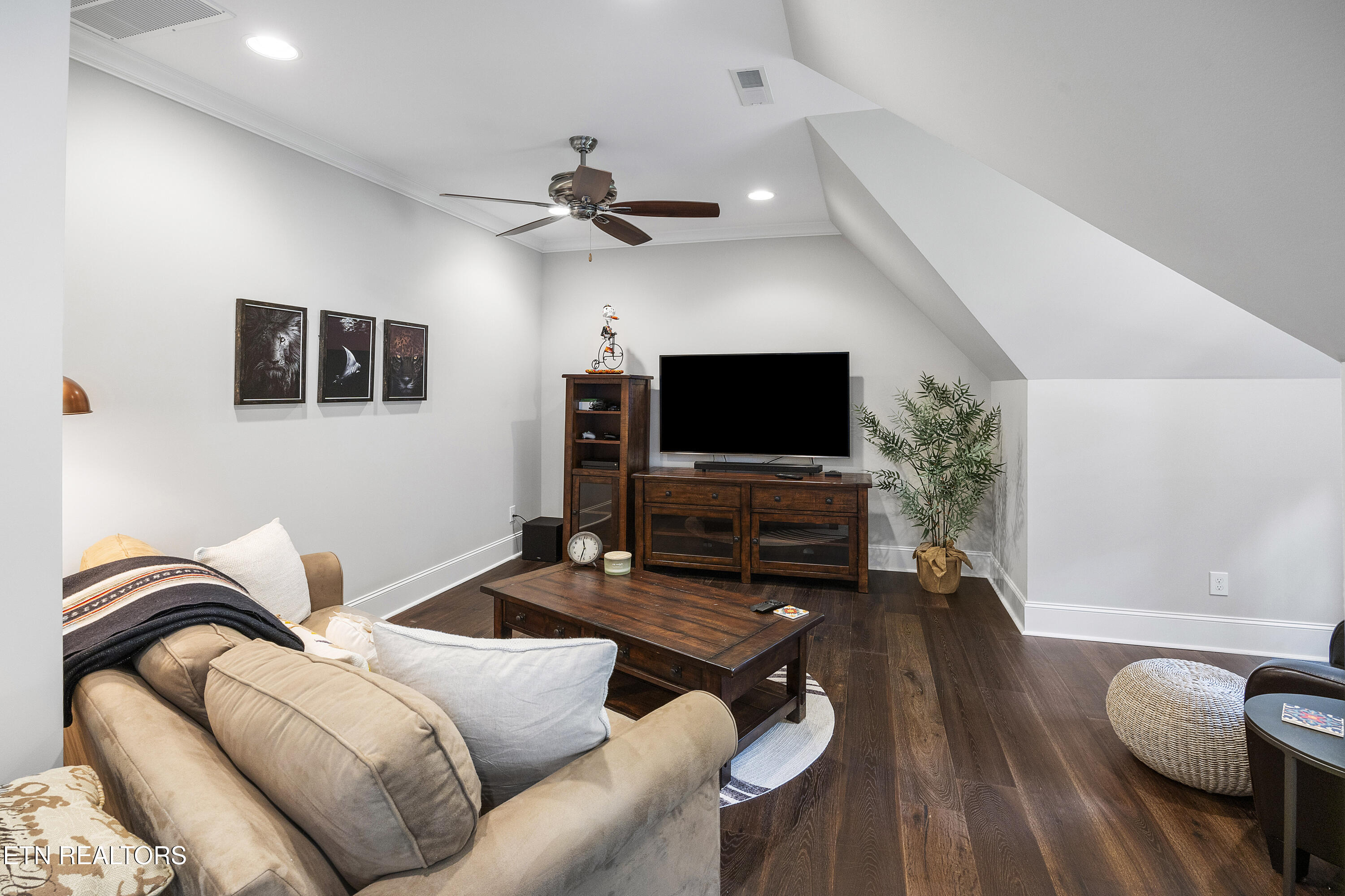 8314 Rudder Valley Lane