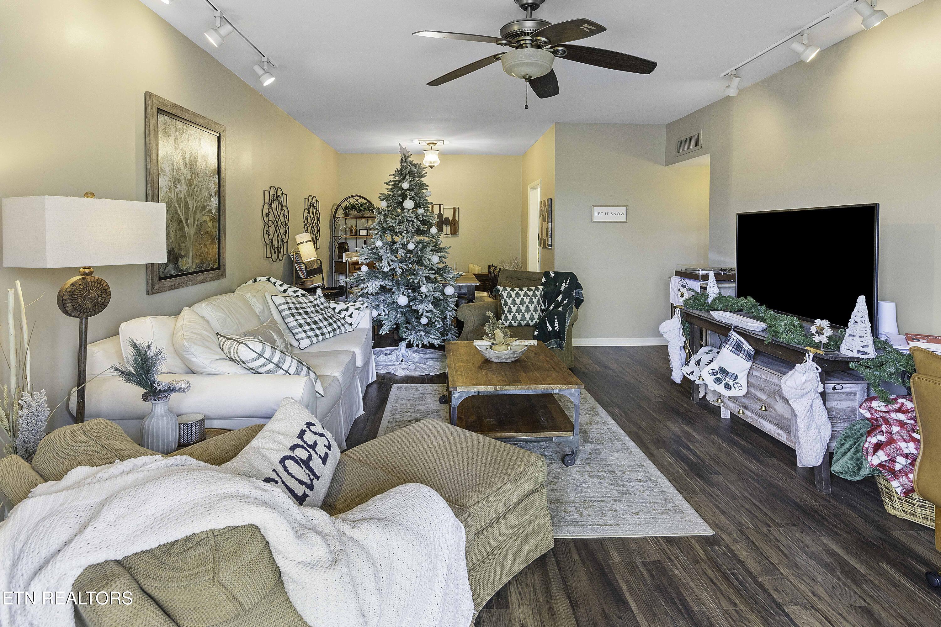 5709 Lyons View Pike, 2102