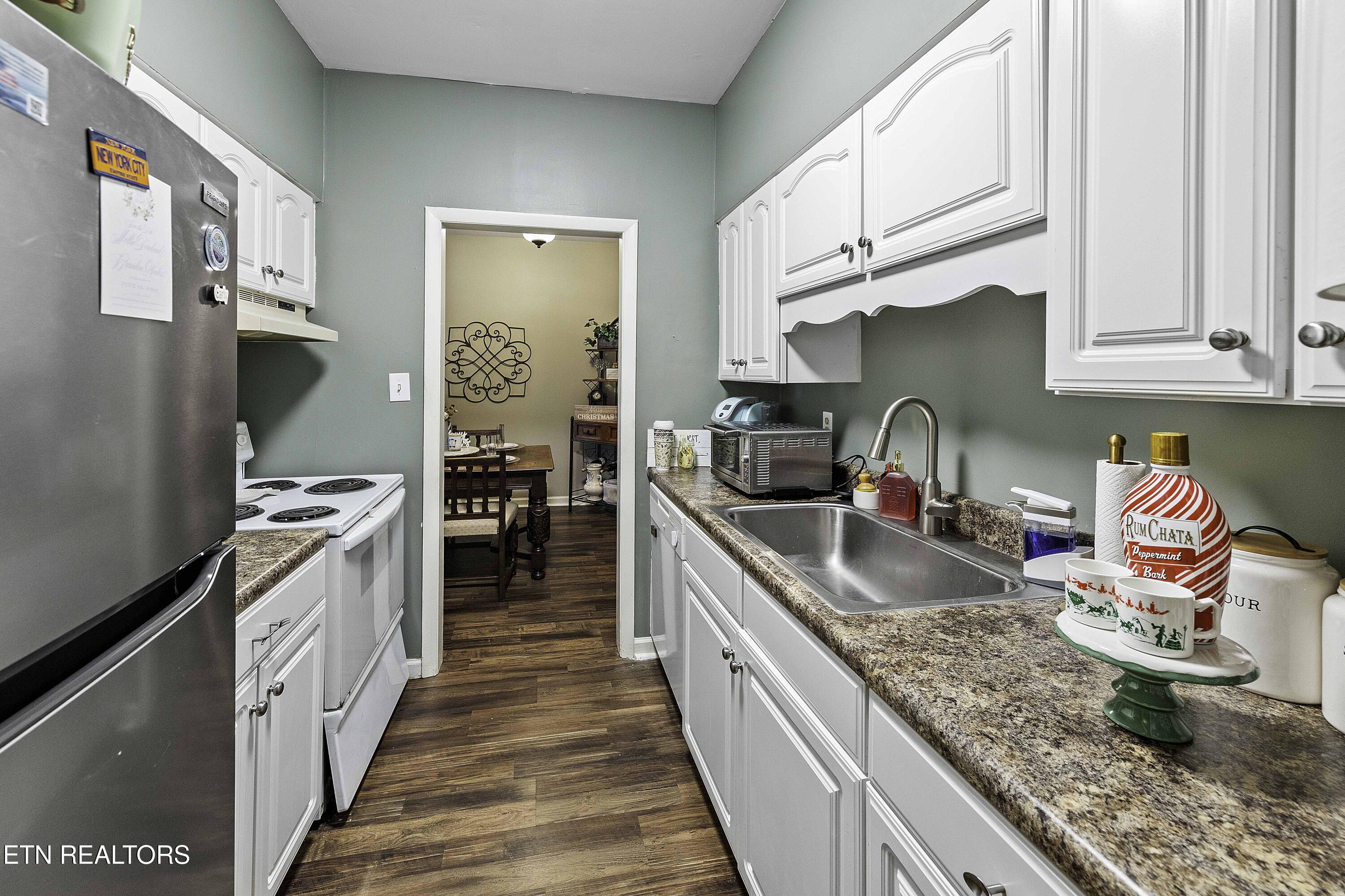 5709 Lyons View Pike, 2102