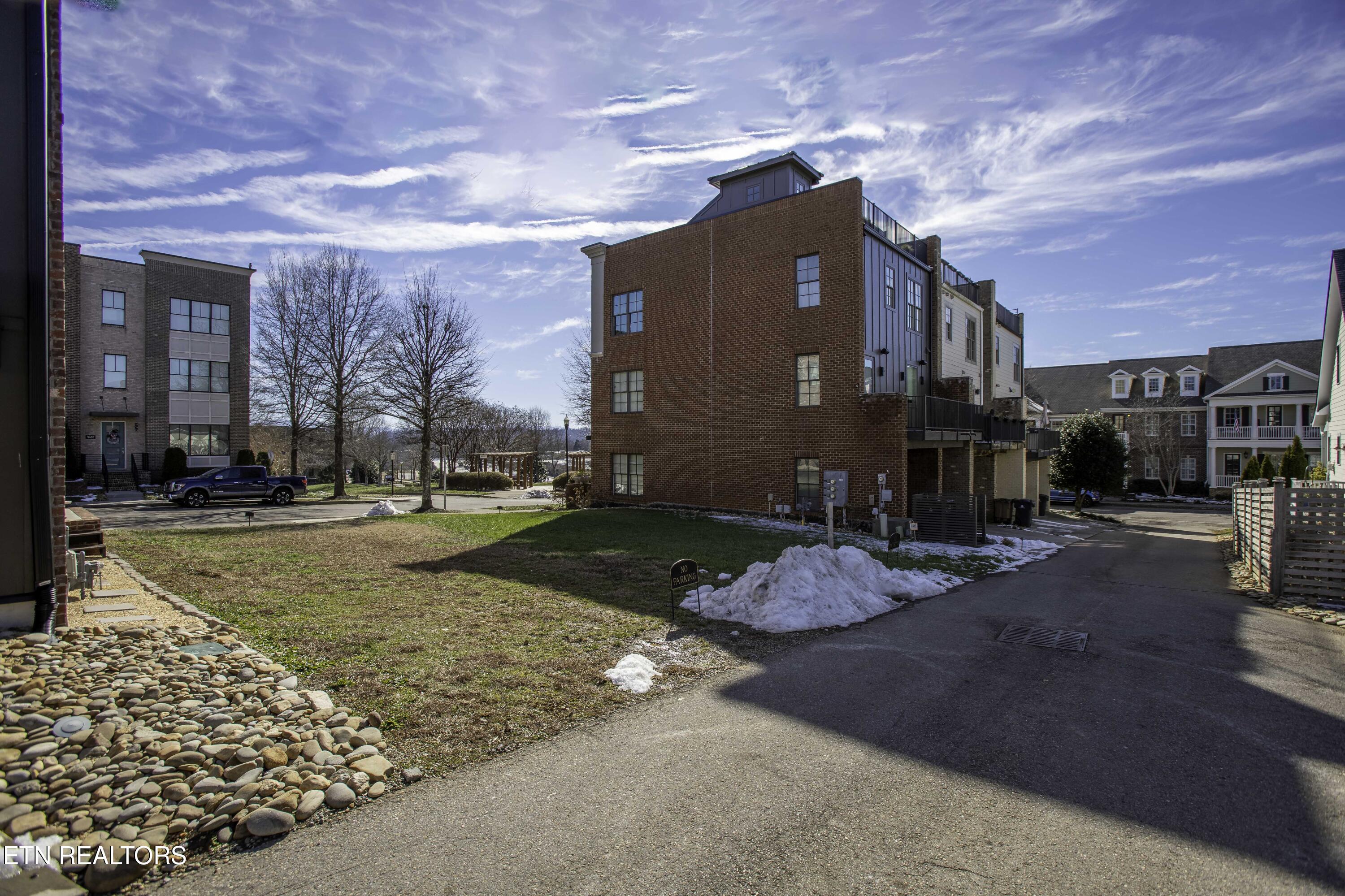 9431 Clingmans Dome Drive