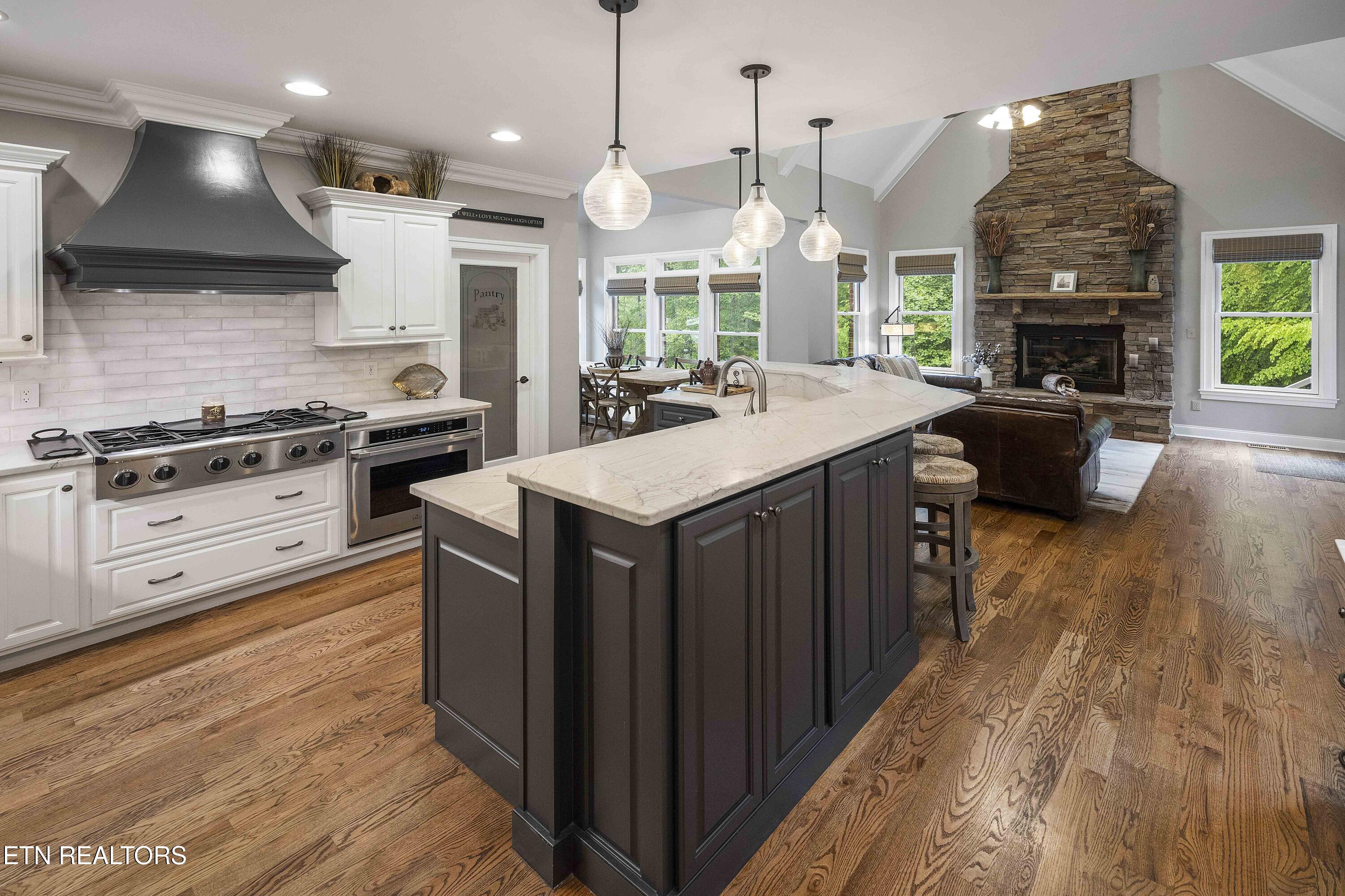 1716 Glen Bean Court