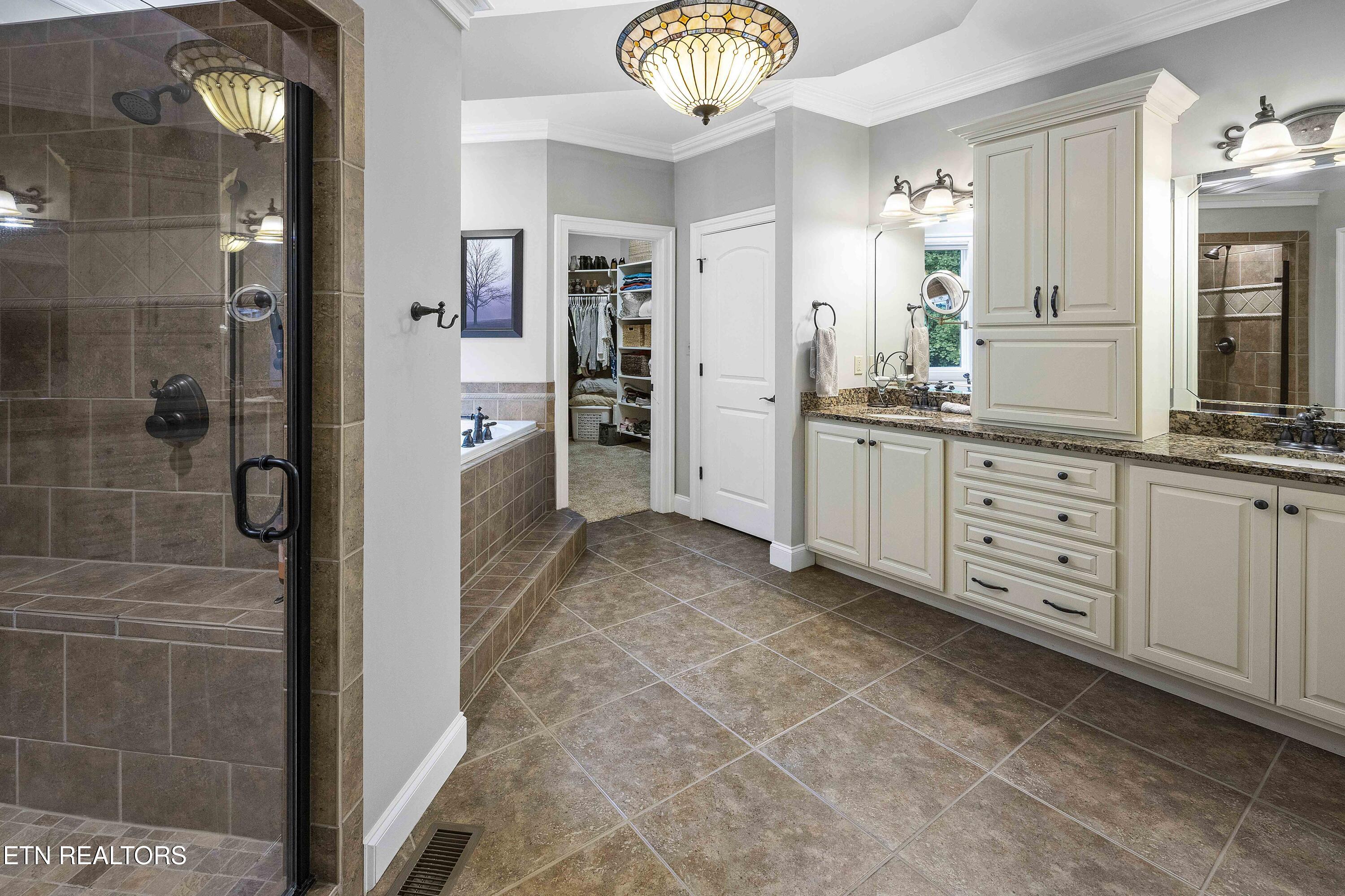 1716 Glen Bean Court