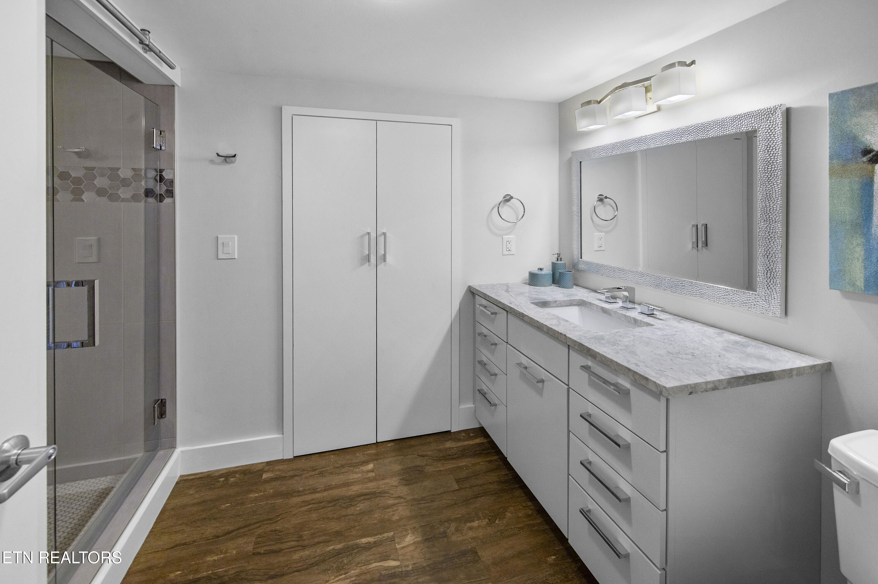 1863 Cherokeee Bluff Drive