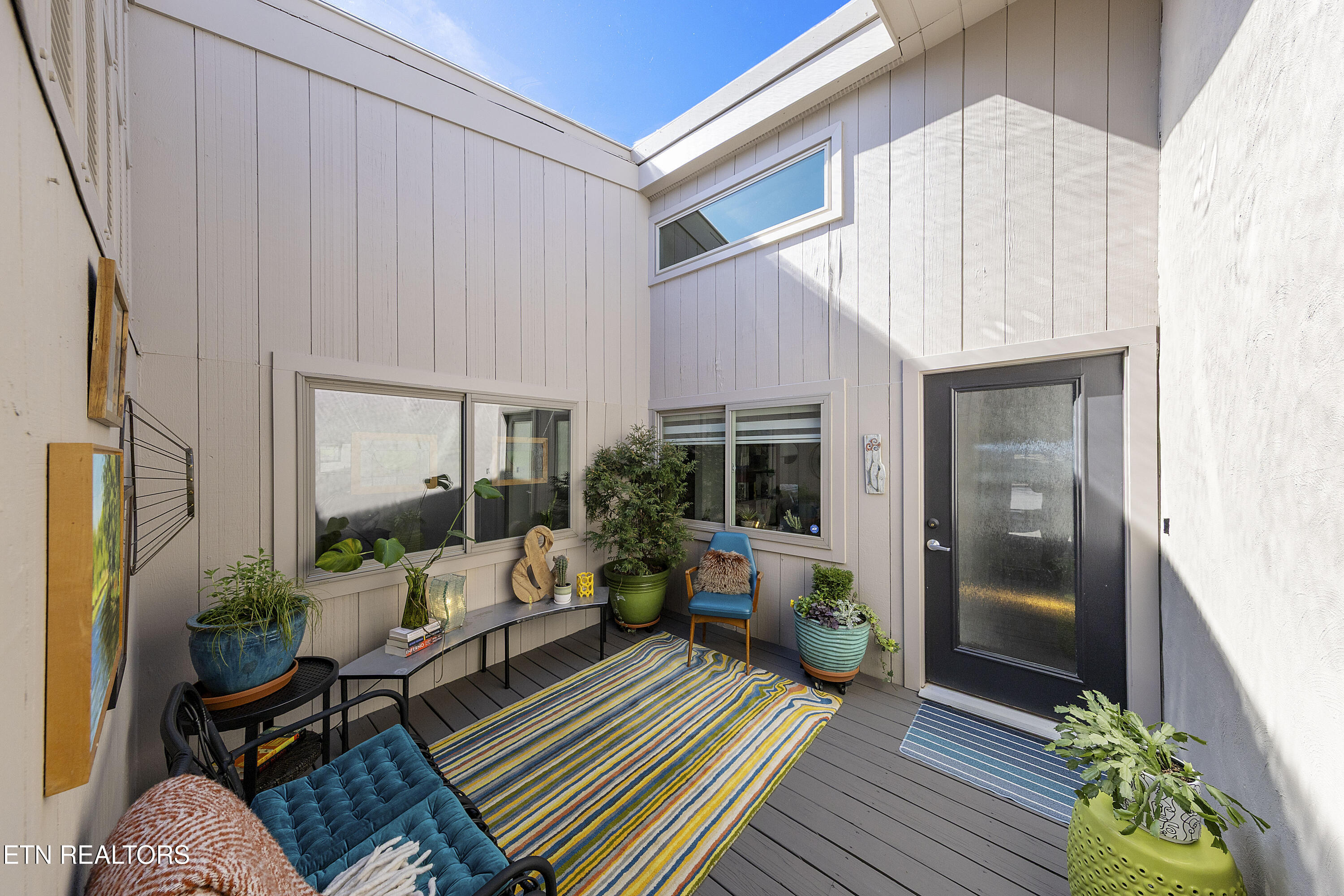 1863 Cherokeee Bluff Drive