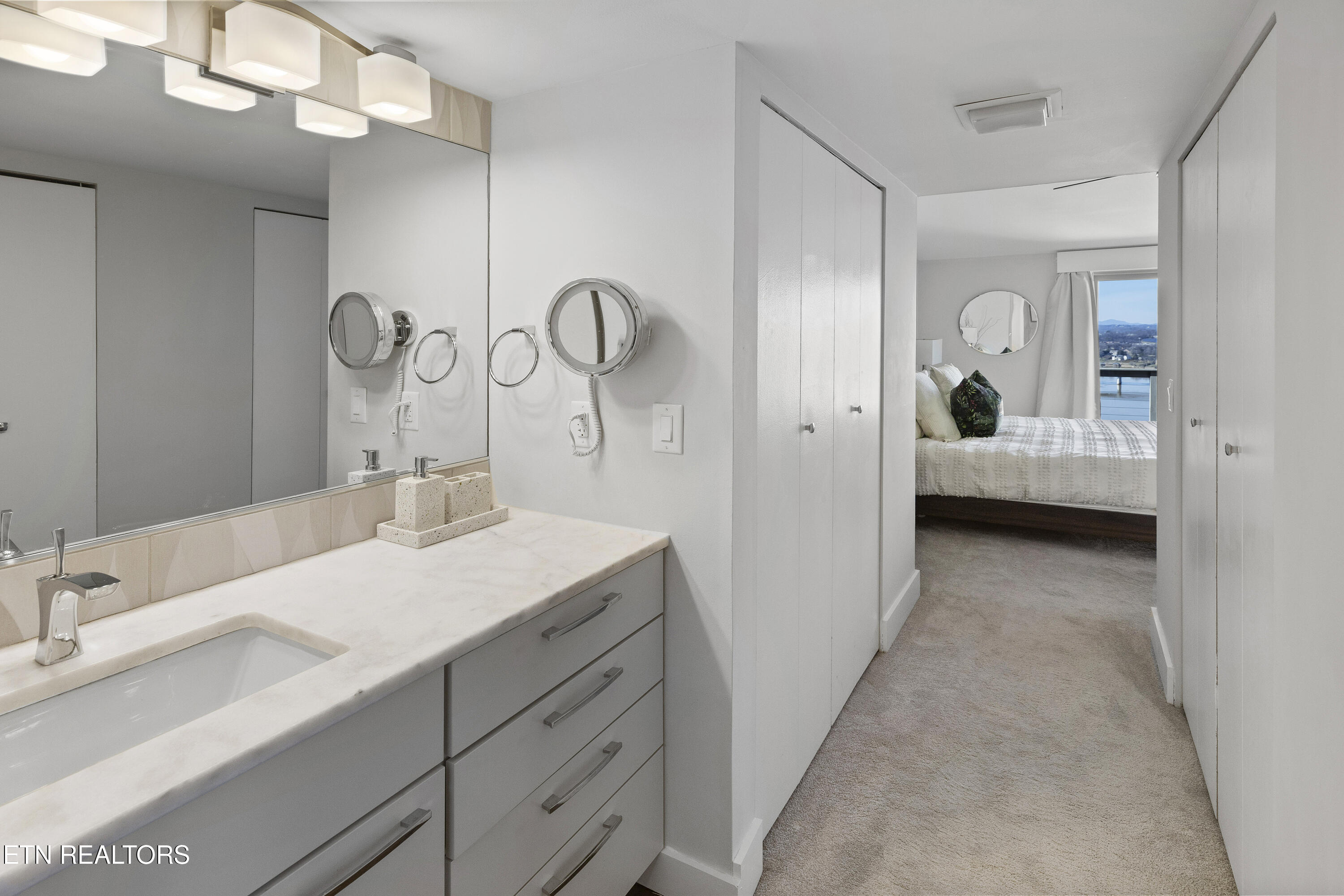 1863 Cherokeee Bluff Drive