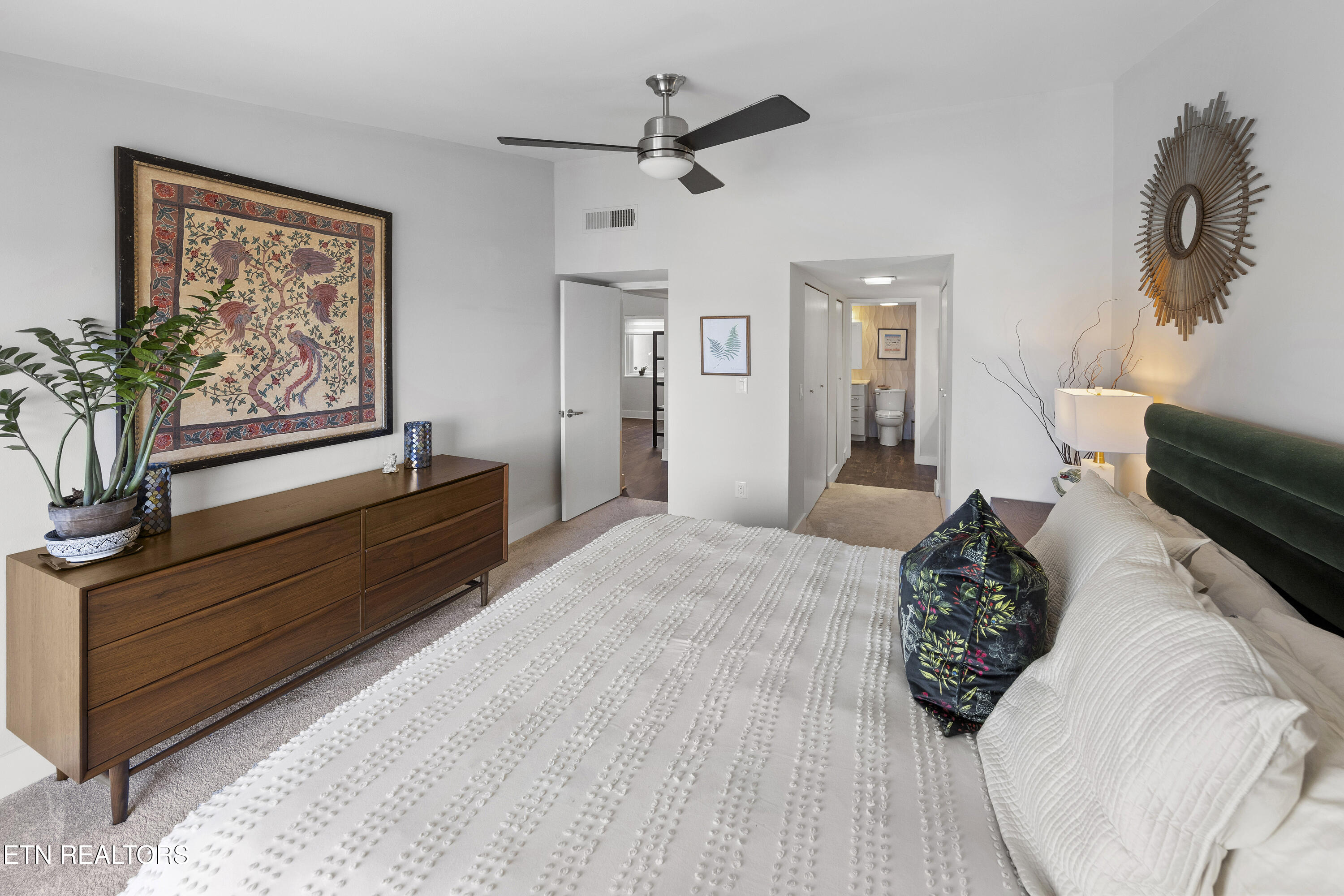 1863 Cherokeee Bluff Drive