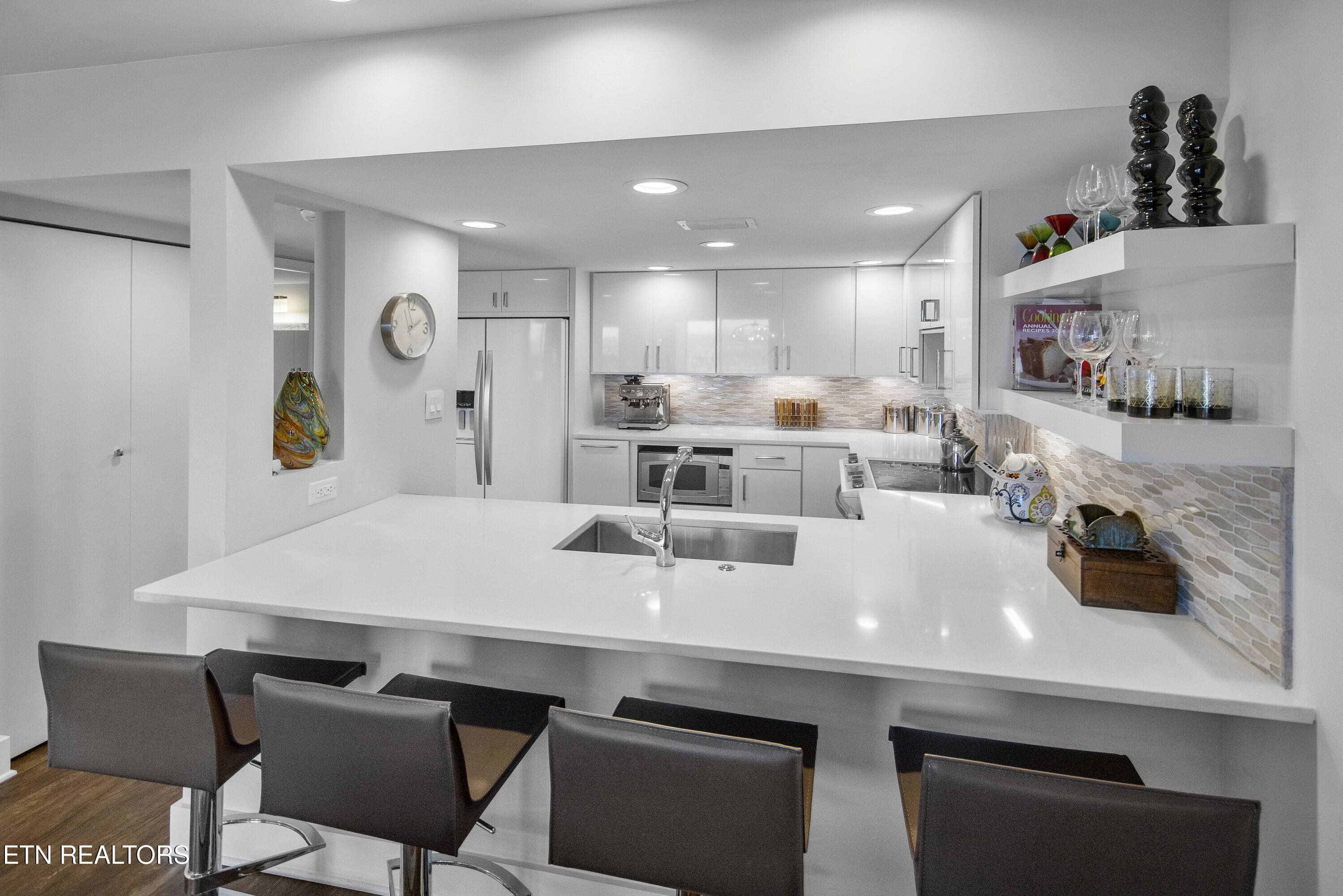 1863 Cherokeee Bluff Drive