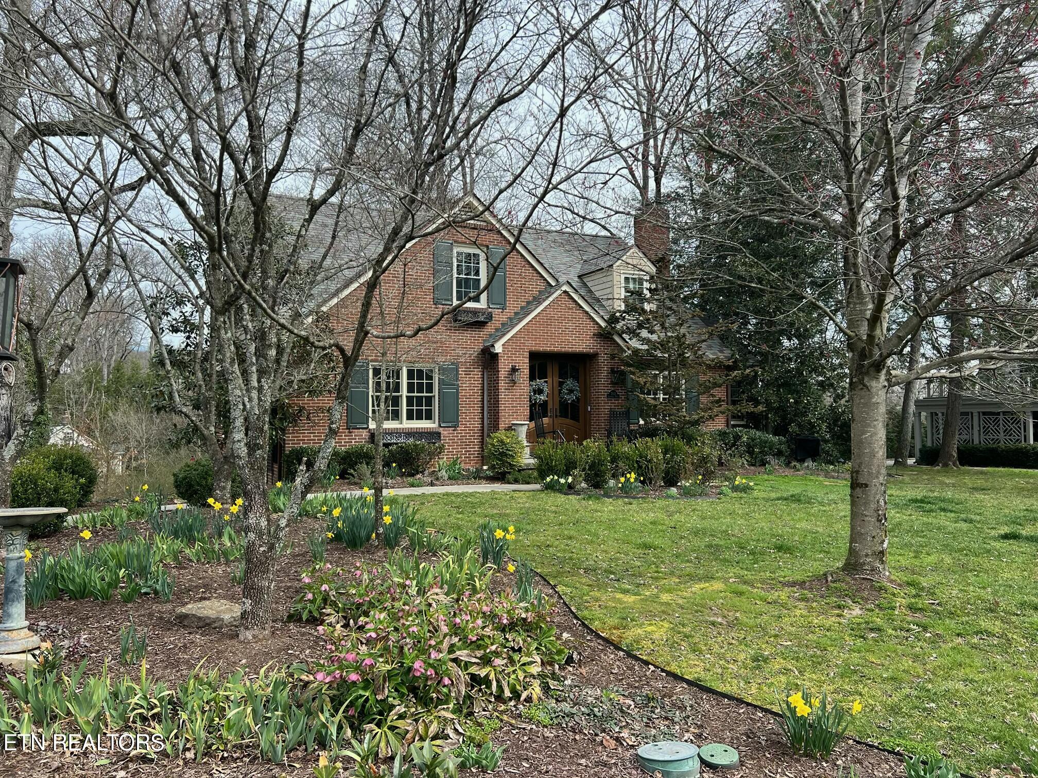 3911 Glenfield Drive