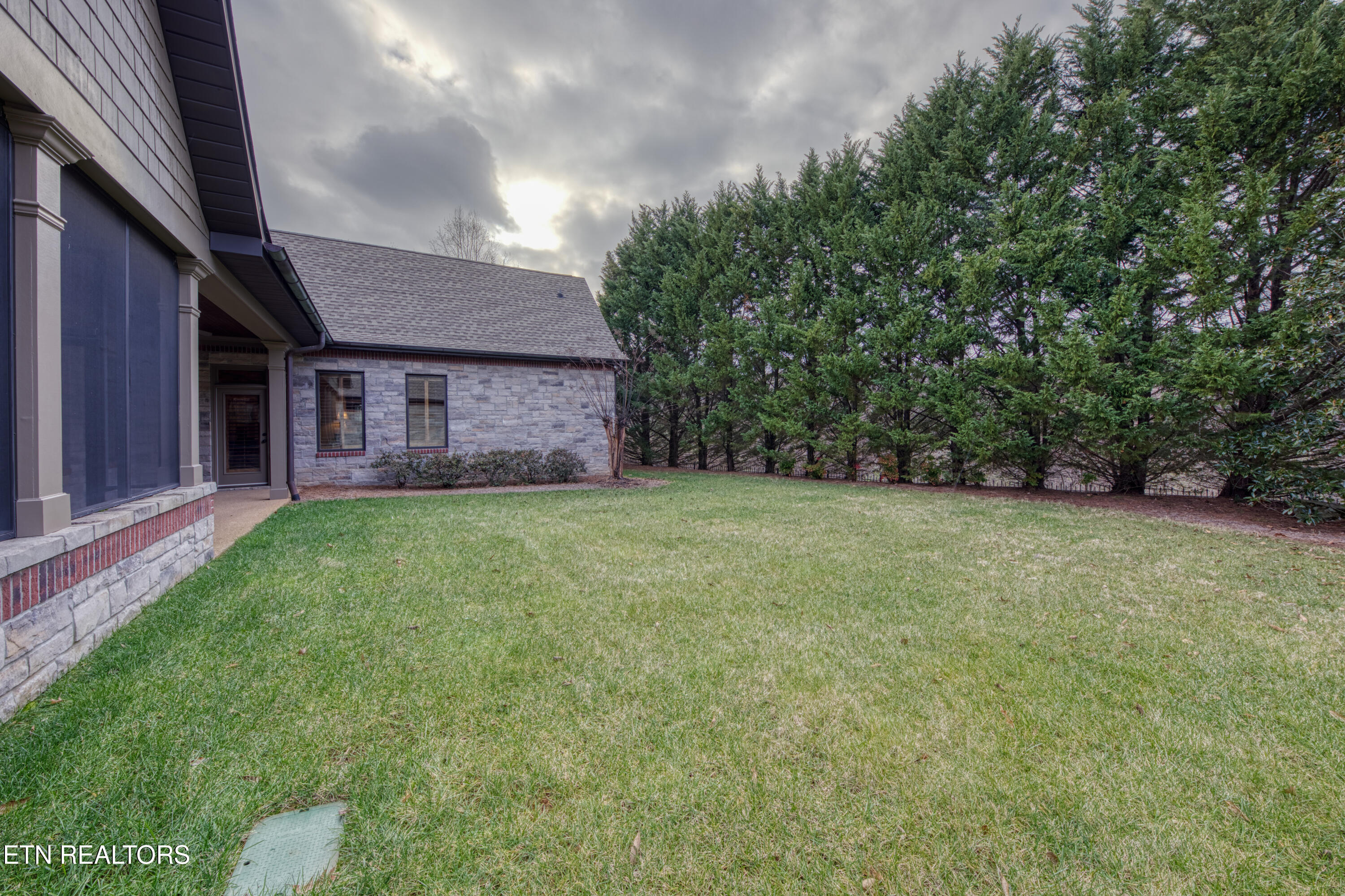 7211 Wellsley Manor Way