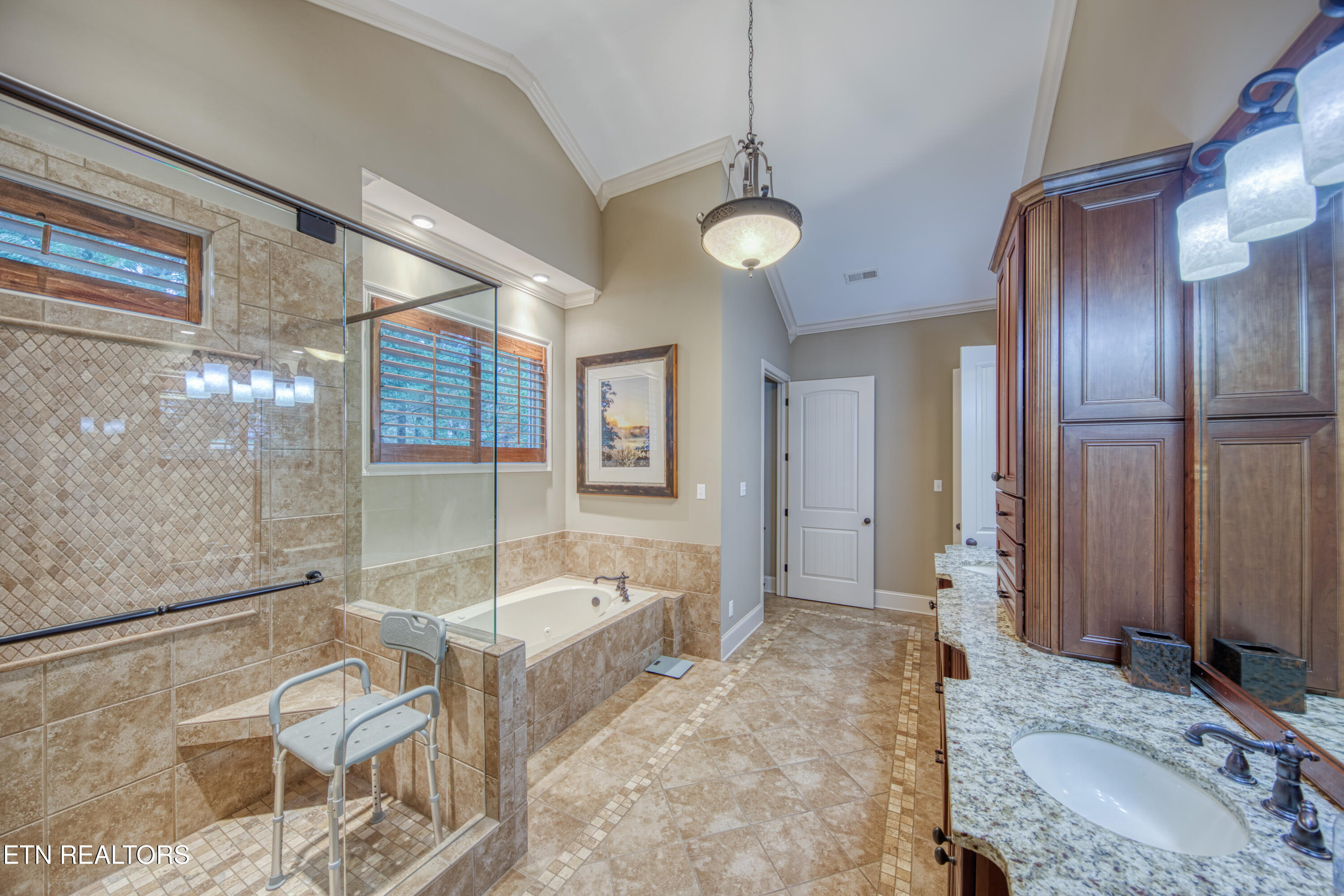 7211 Wellsley Manor Way