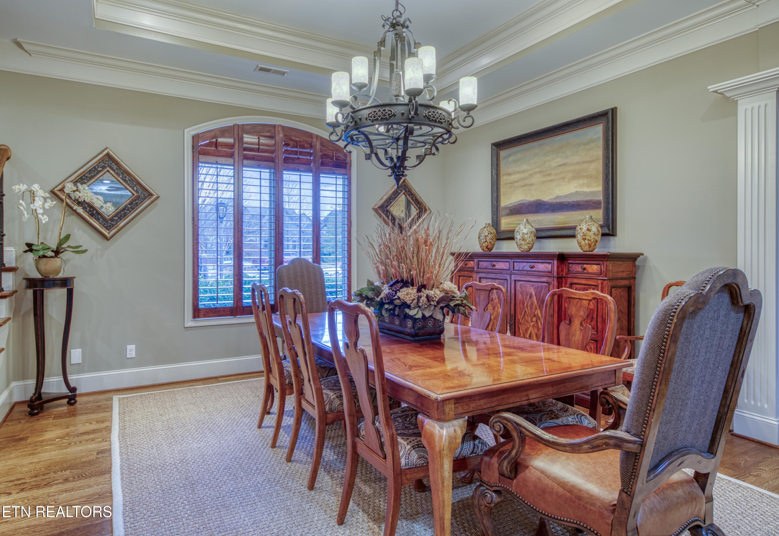 7211 Wellsley Manor Way