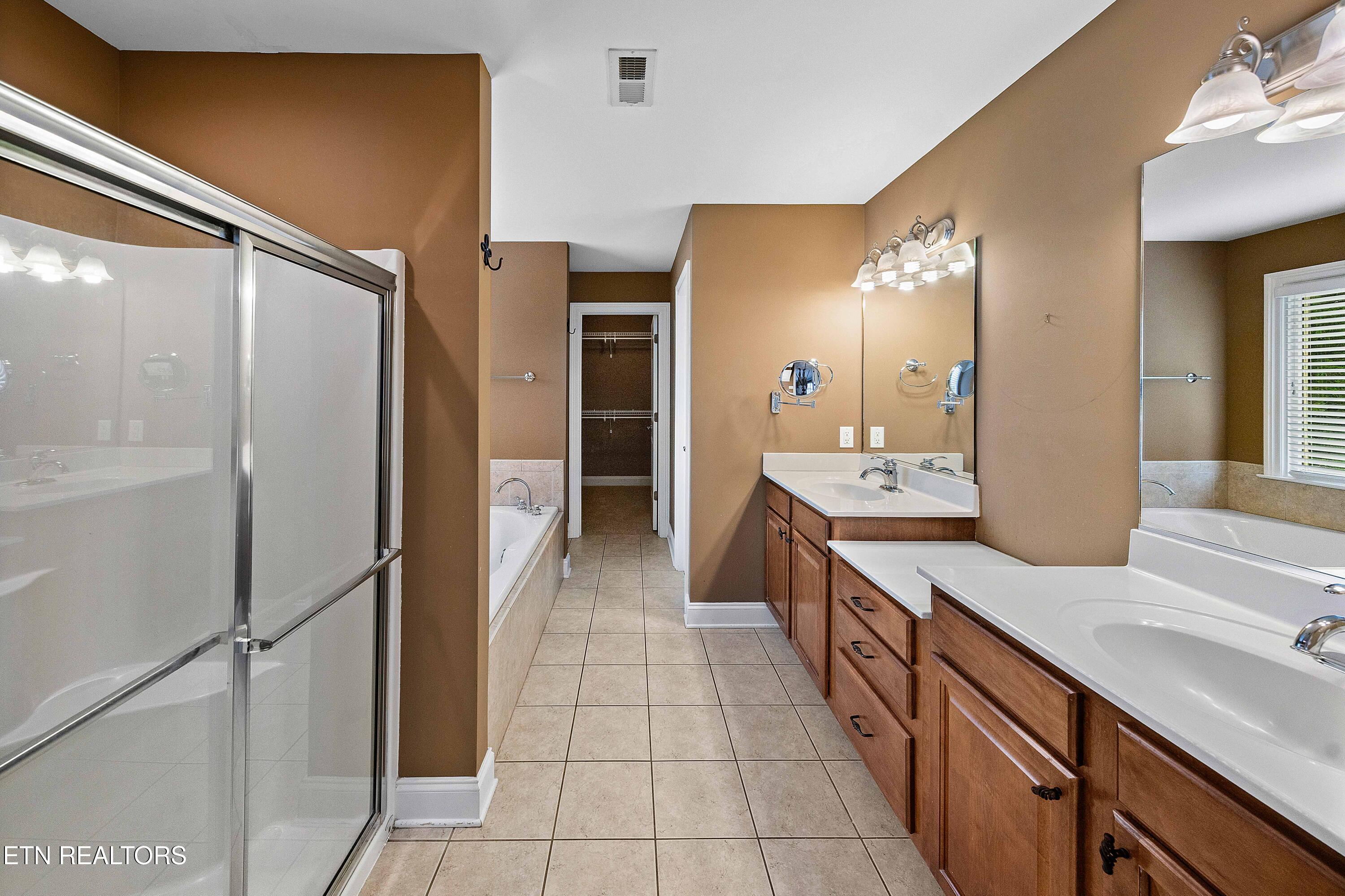 12649 Bayview Drive