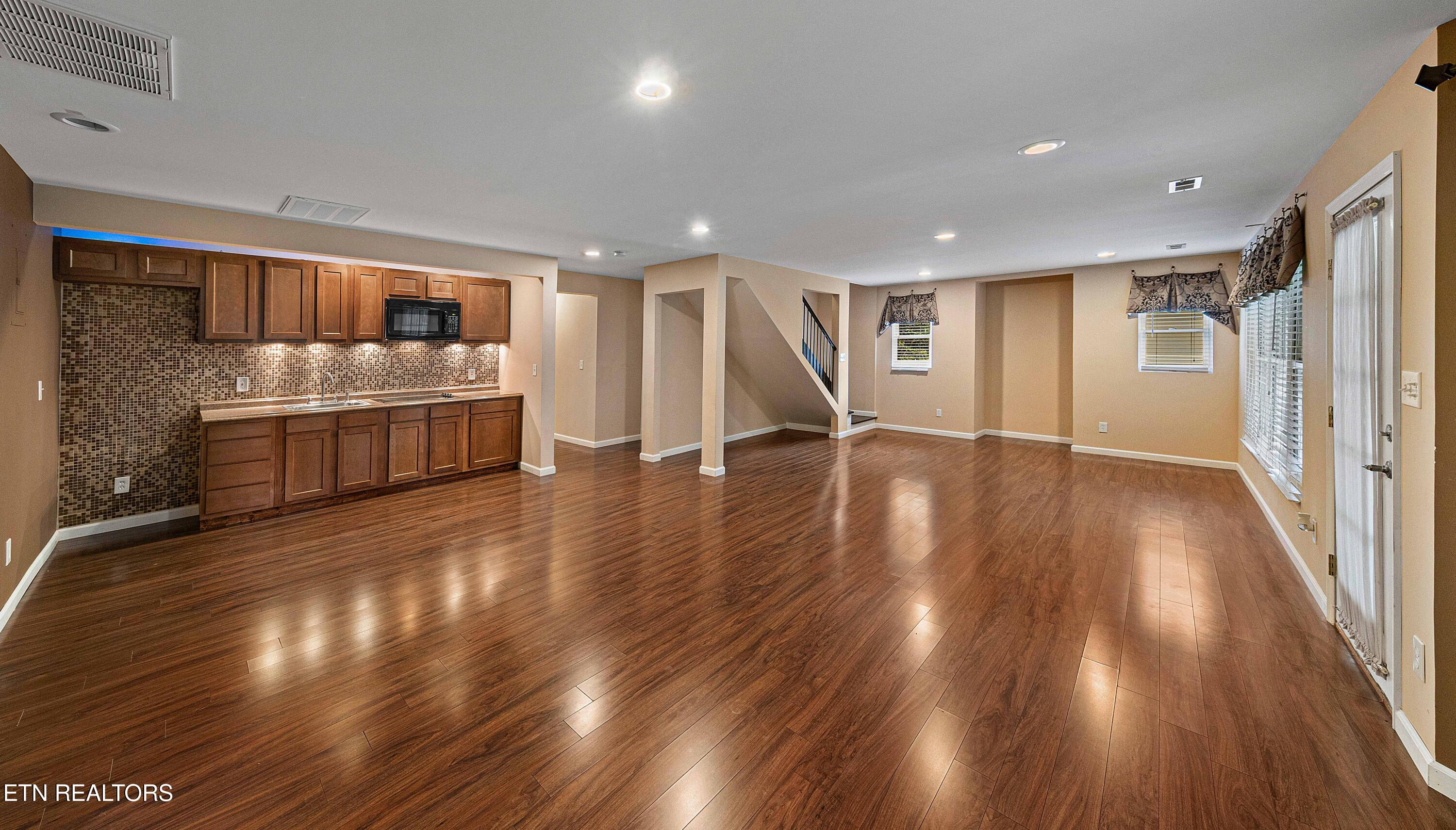 12649 Bayview Drive