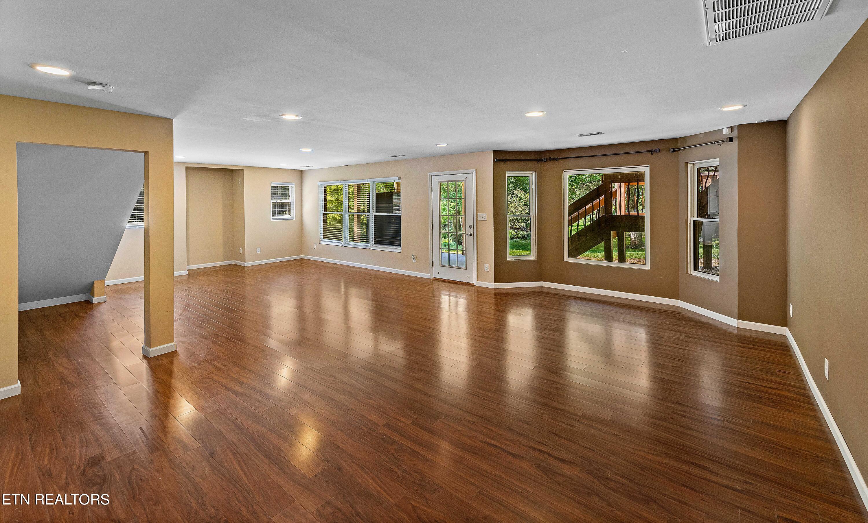 12649 Bayview Drive
