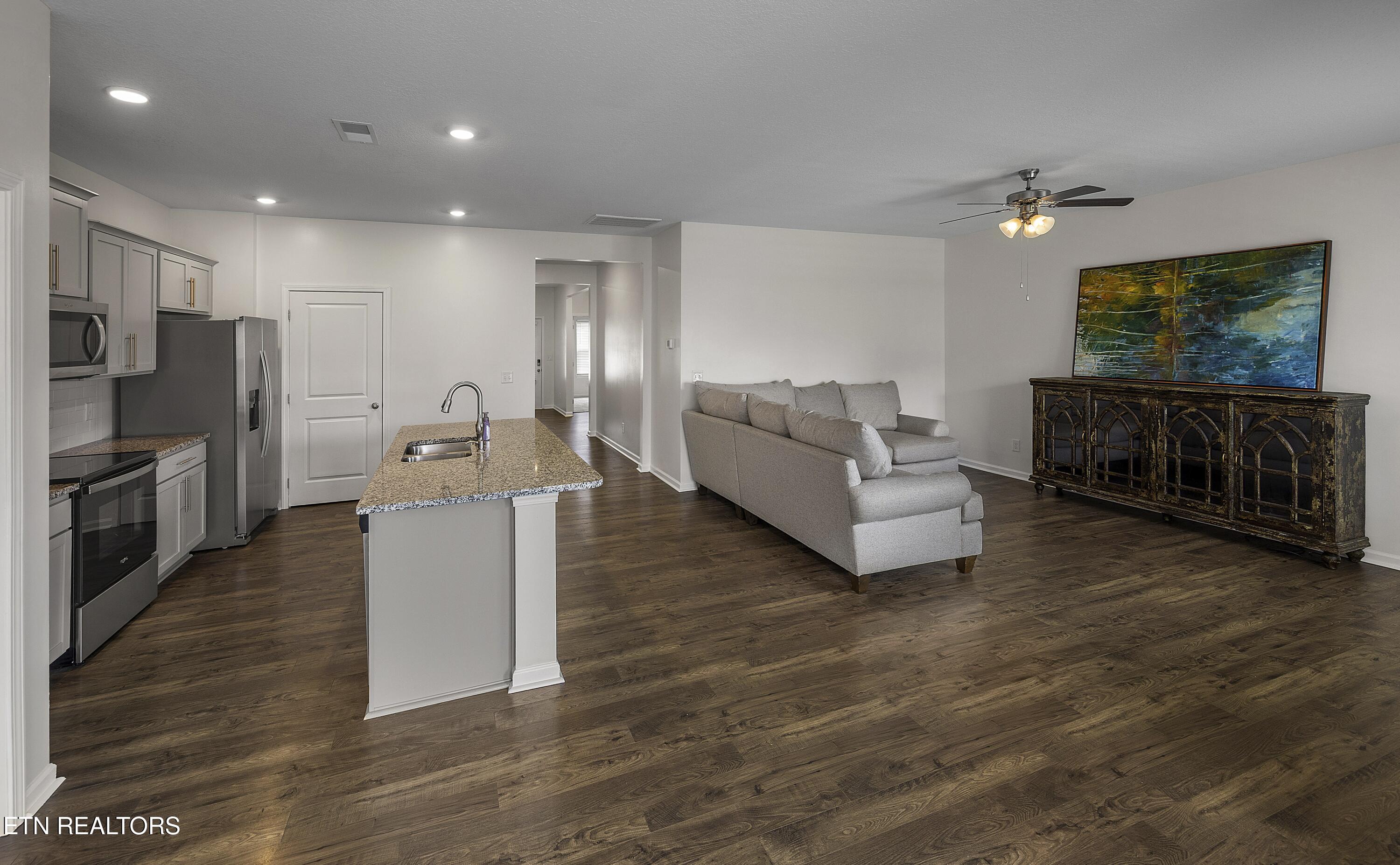 10631 Lady May Lane