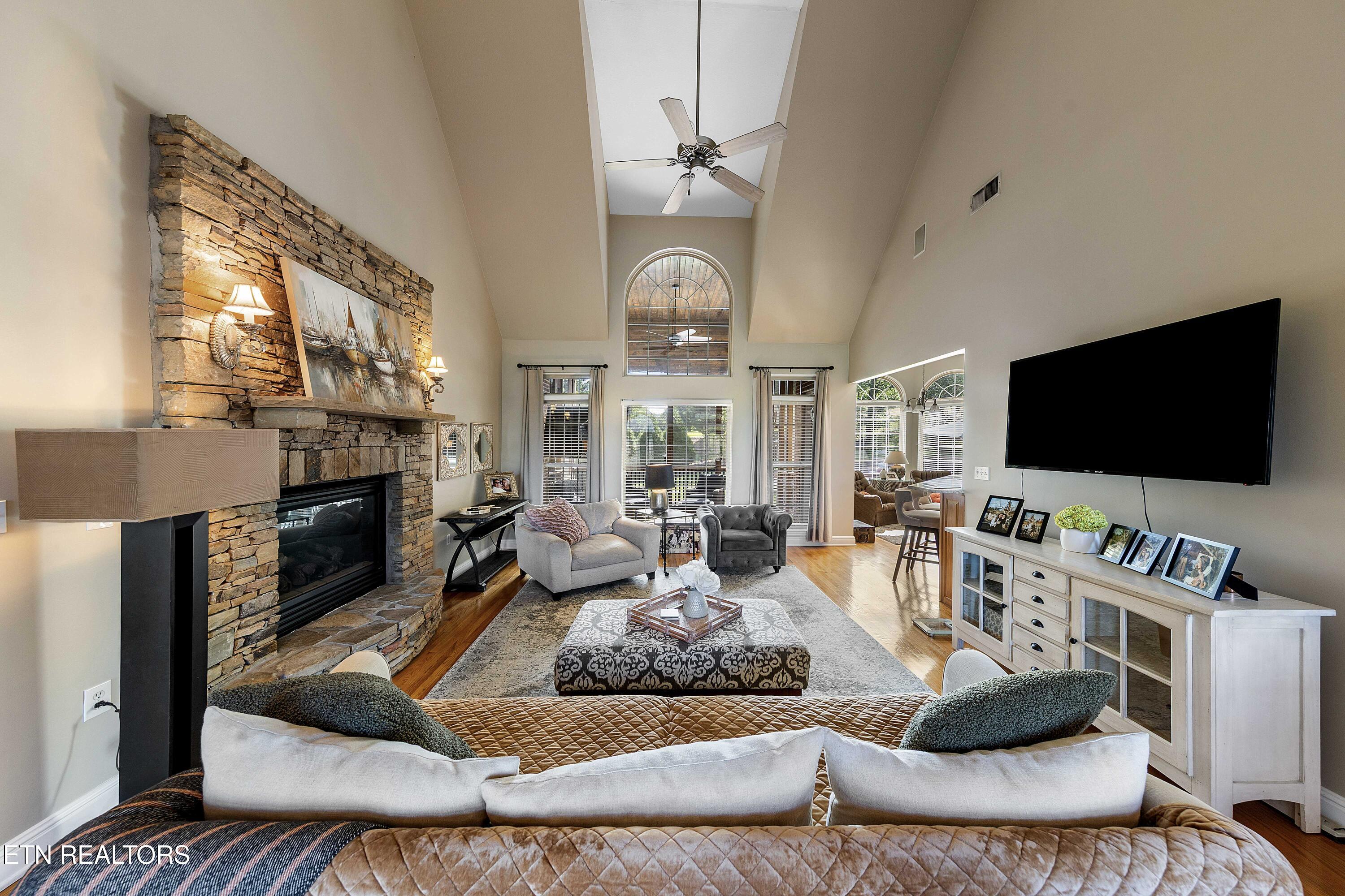 1114 Canvas Back Lane