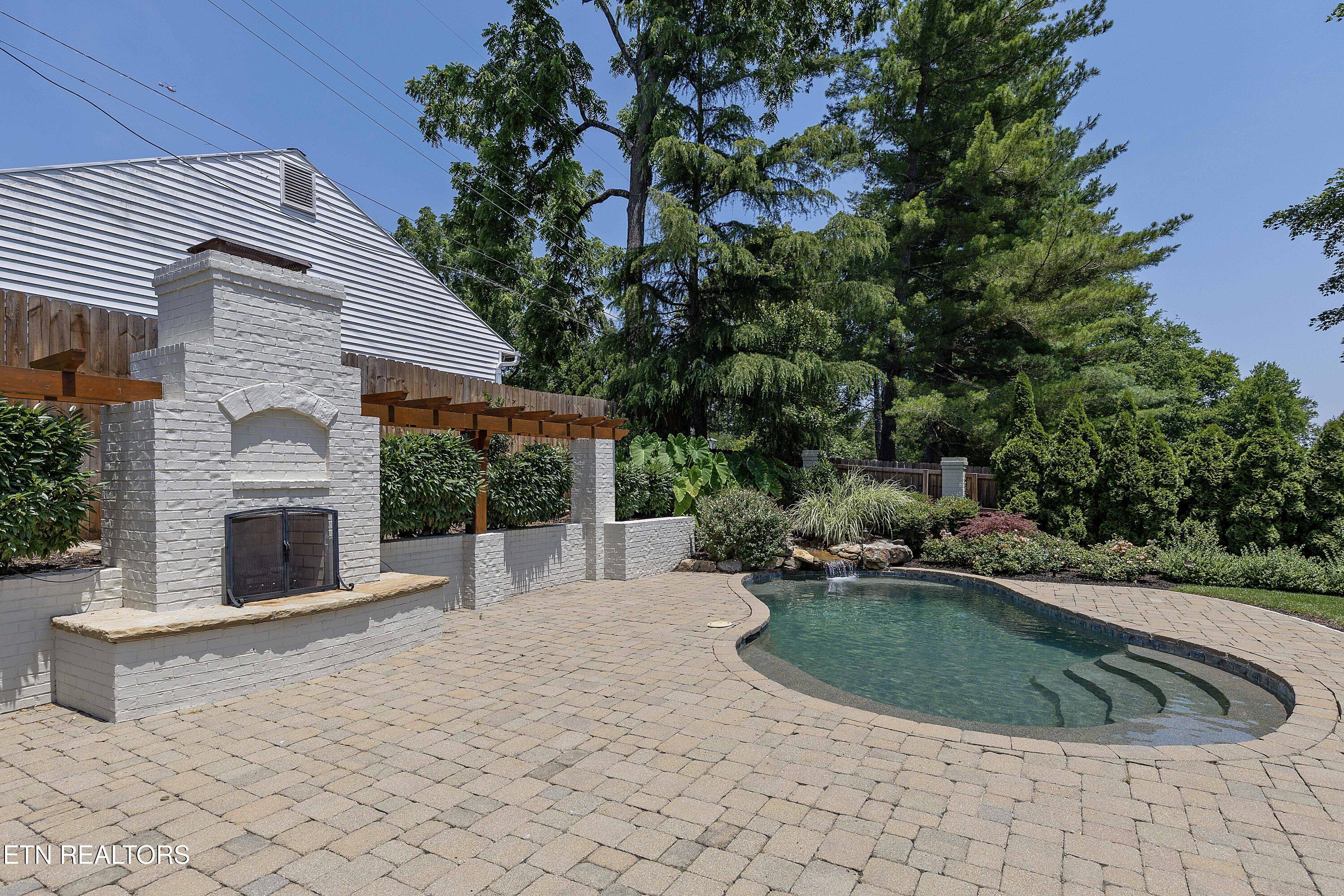 6507 SW Sherwood Drive