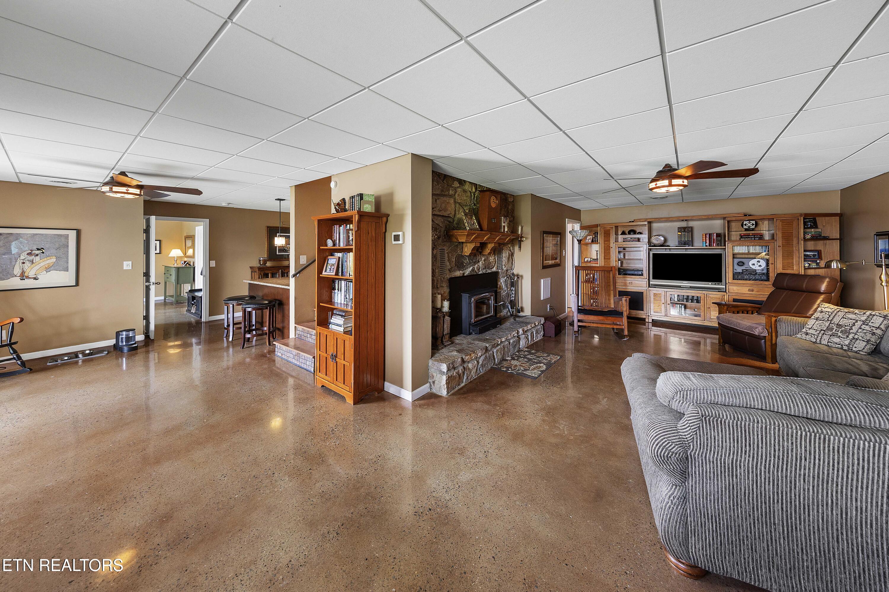 4237 Smoot Lane