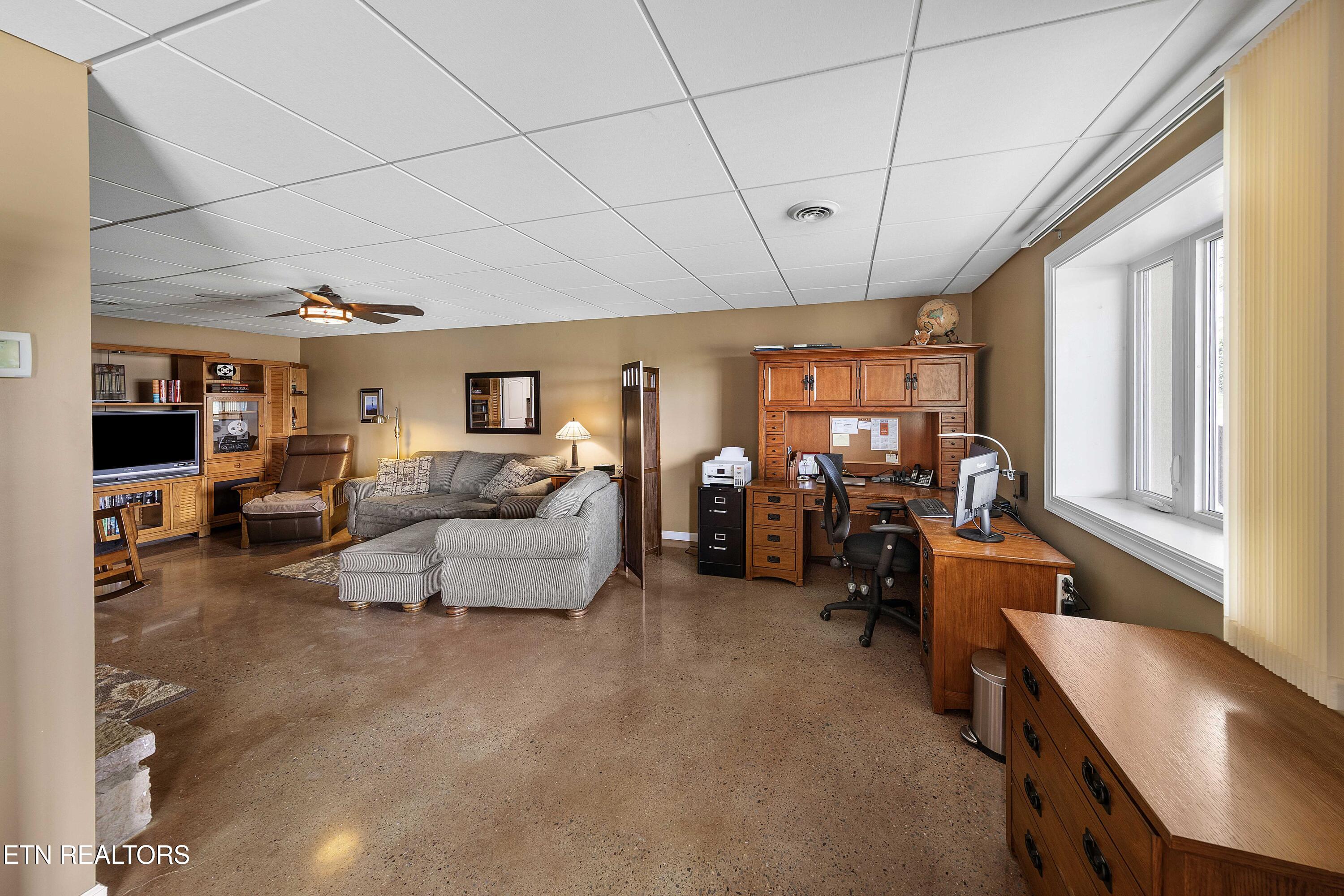 4237 Smoot Lane