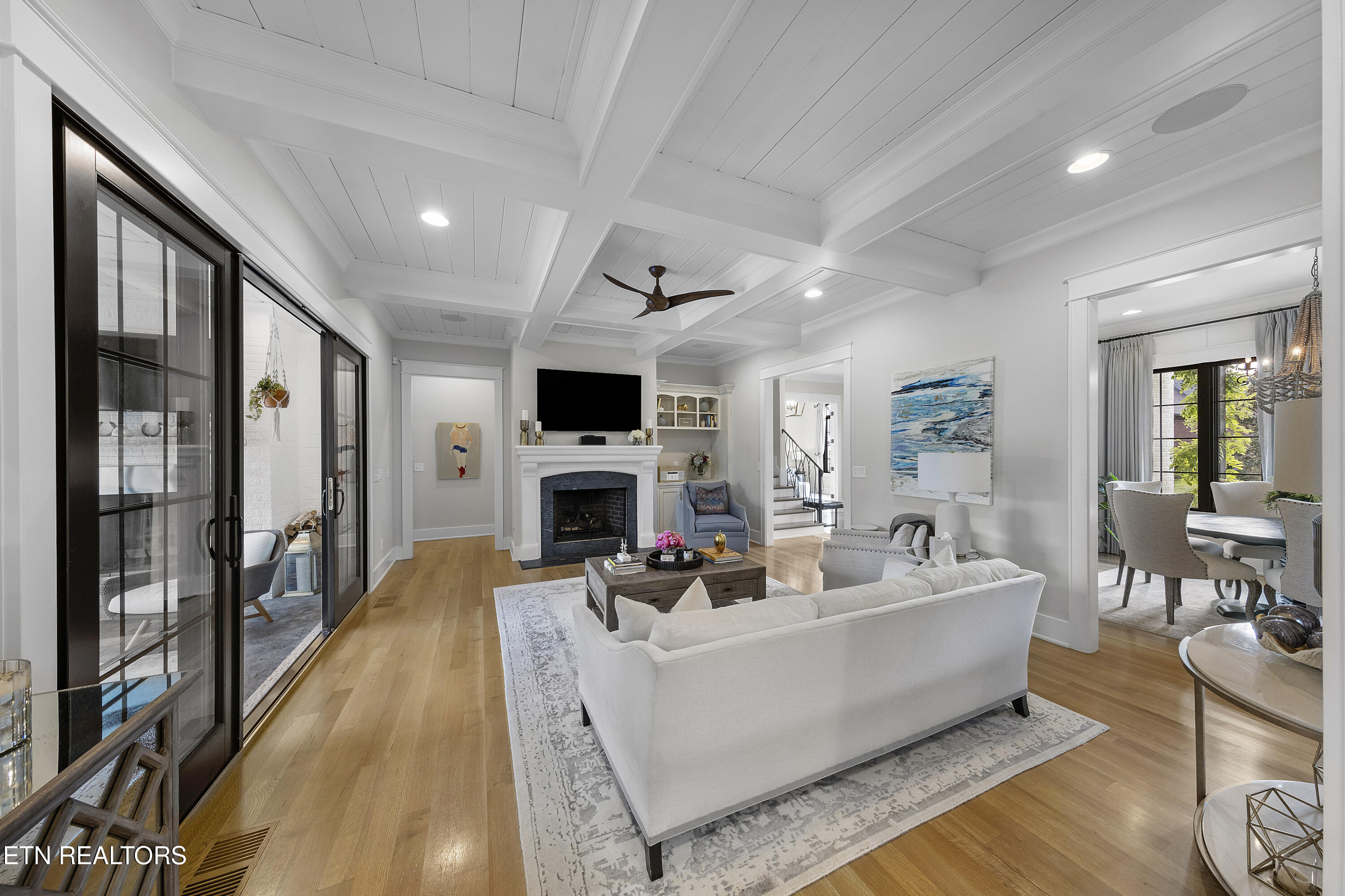 1635 Yachtsman Way