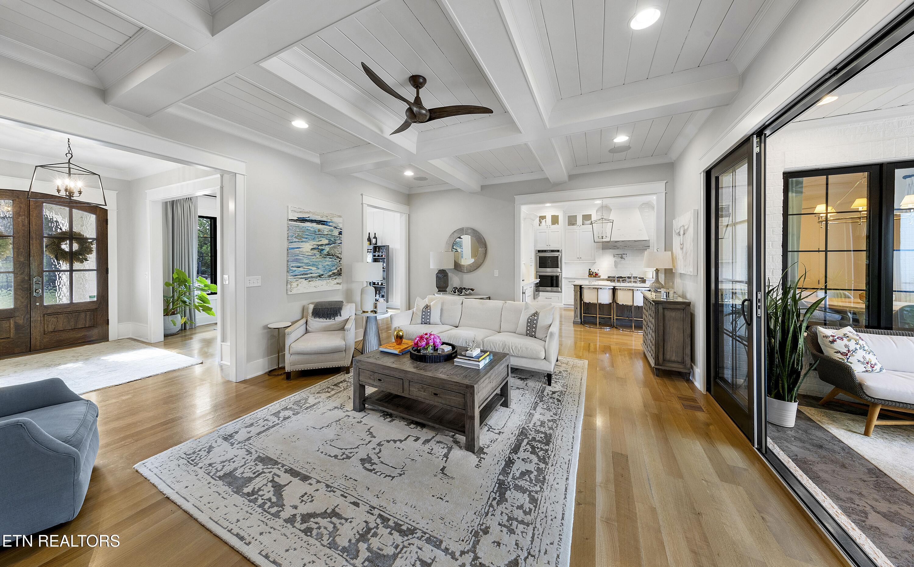 1635 Yachtsman Way