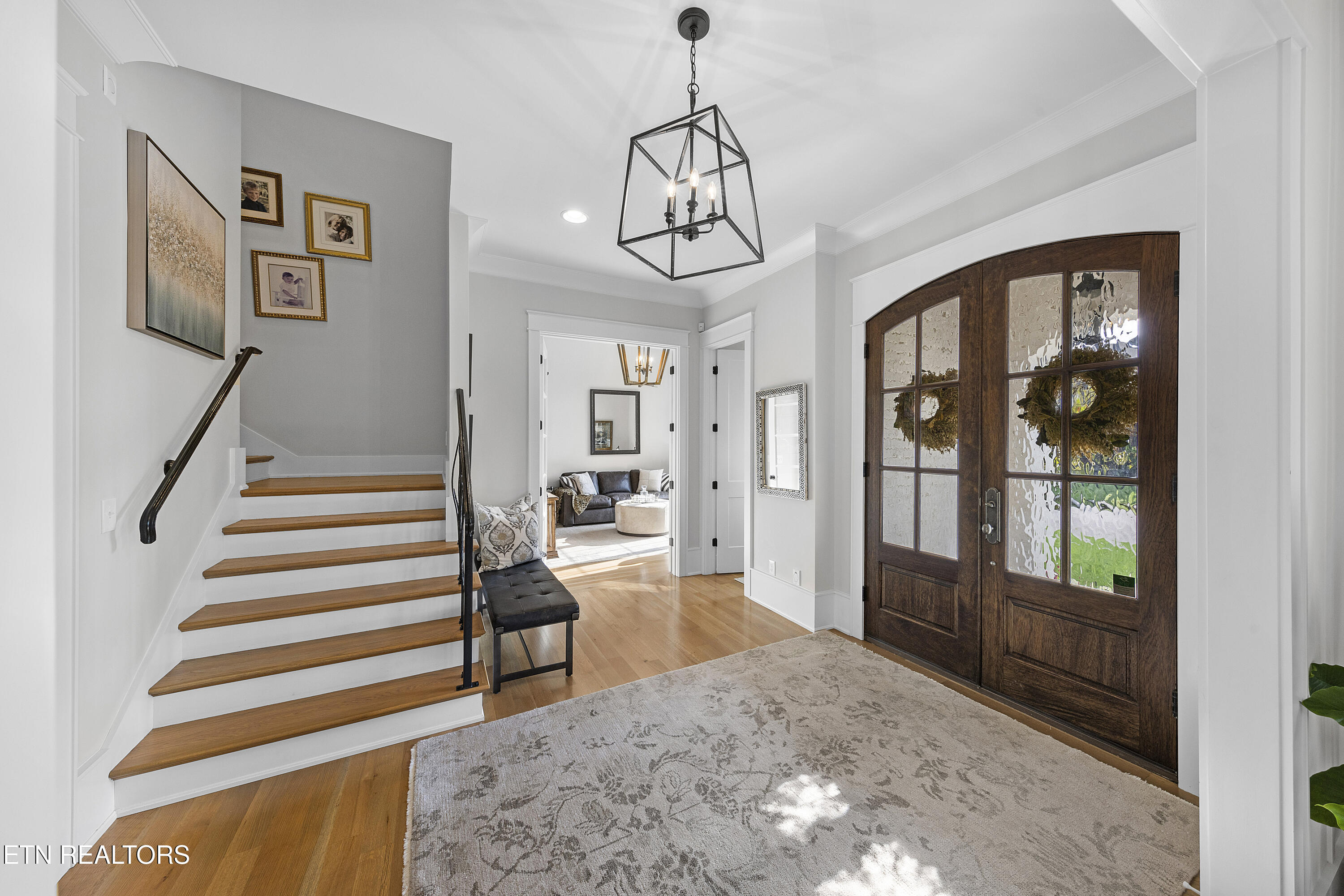 1635 Yachtsman Way