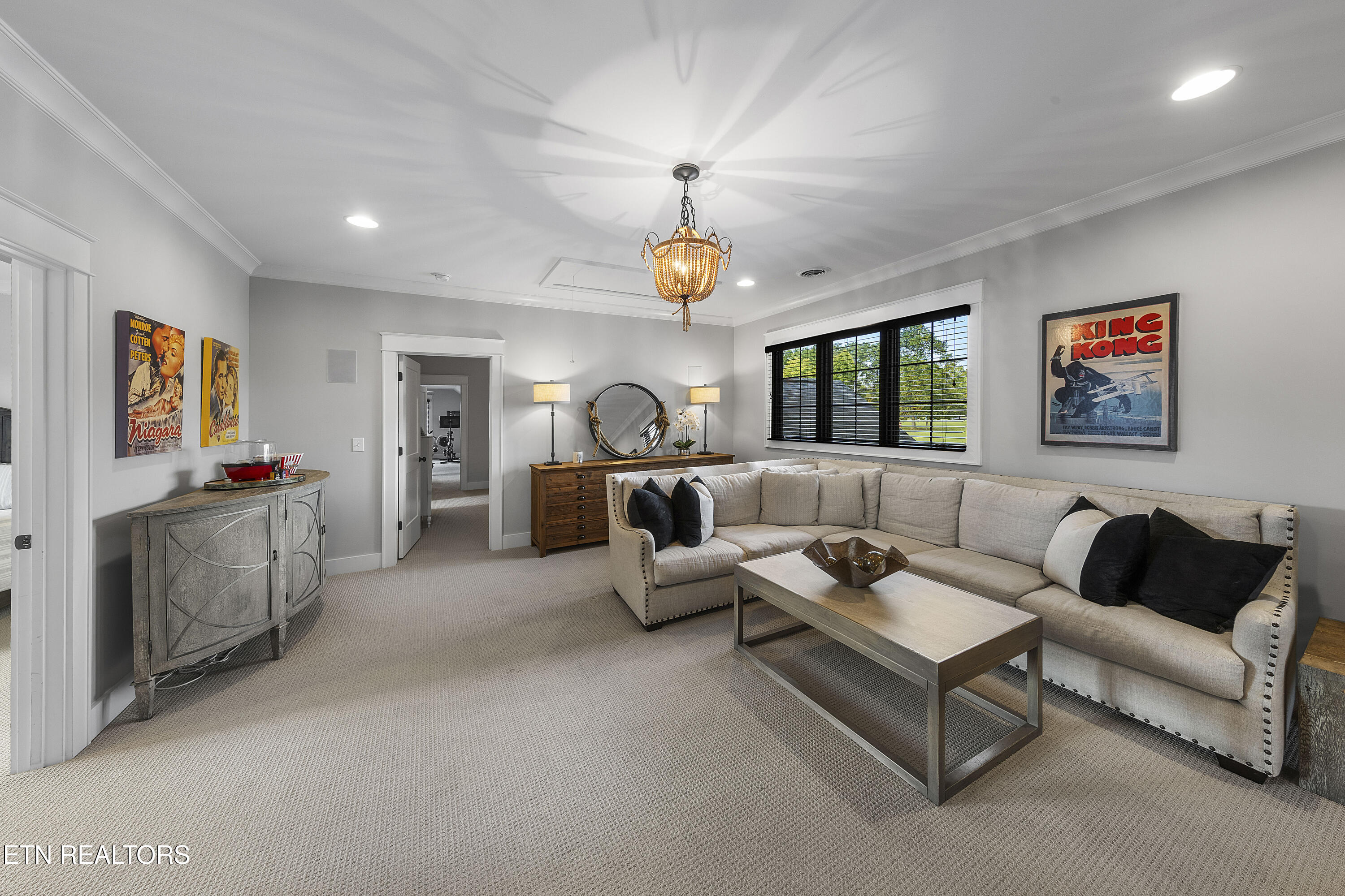 1635 Yachtsman Way